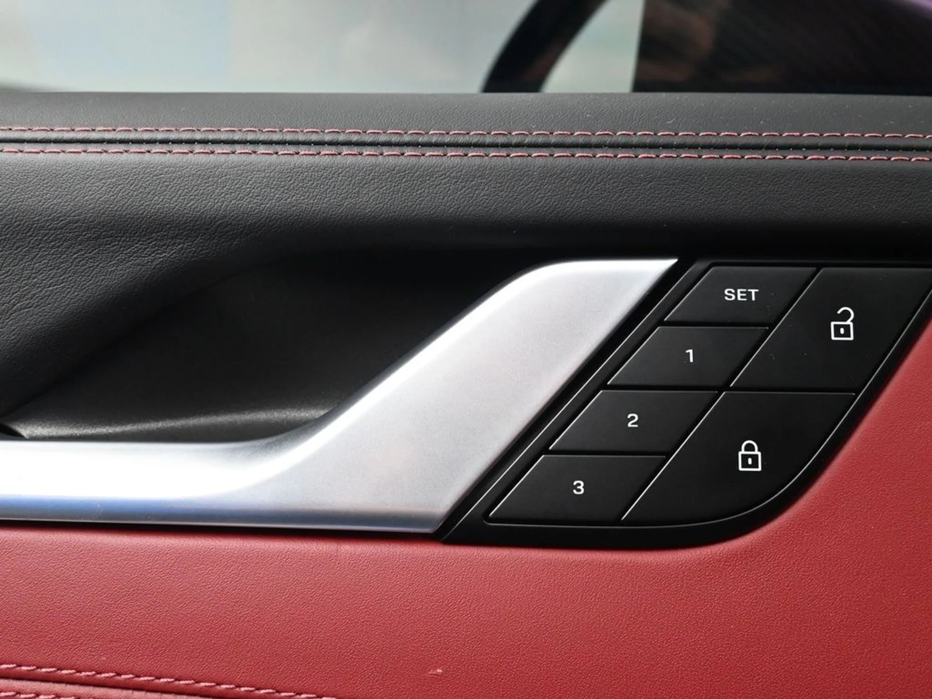 mph015_1037904969_1992e661746ed26bbd927c25c9008272x_6b3ed2d8c8