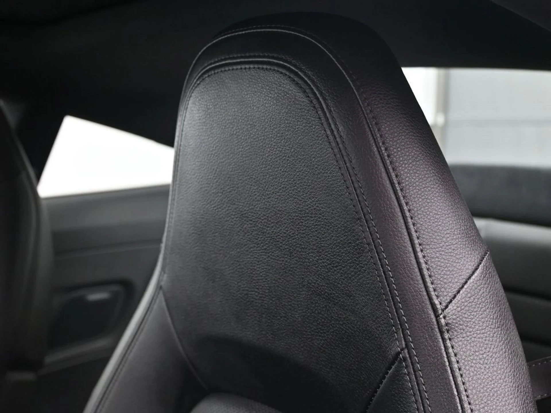 mph015_1044300530_dc85c6121fbbae5de54b69f593636f3bx_03784ee151