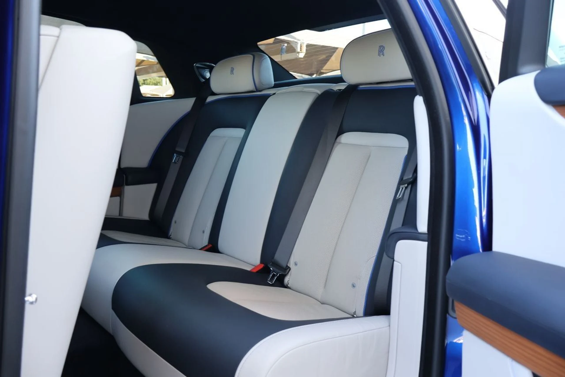 mph015_1046364128_16_18393090f2