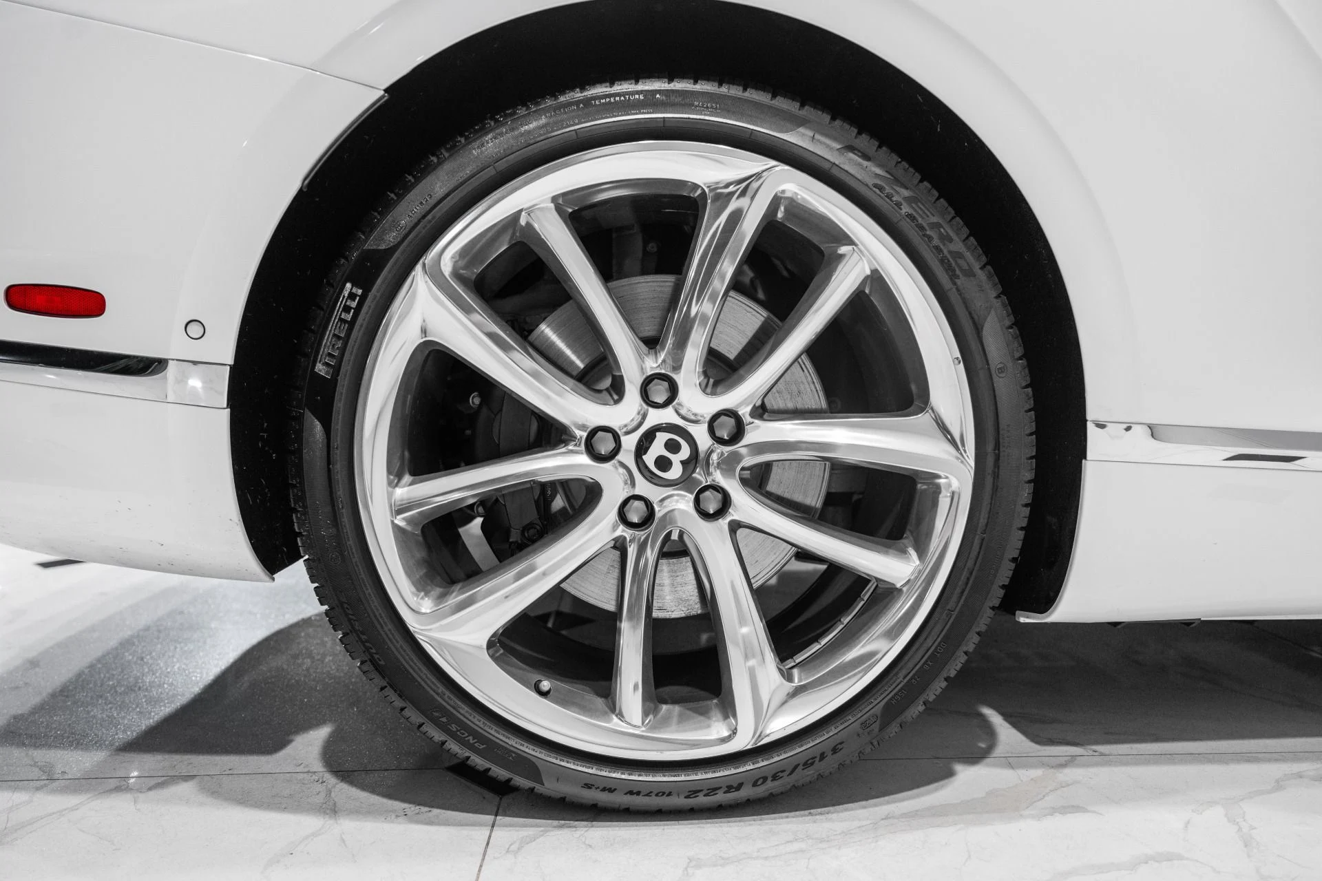 mph015_1056880108_Used_2023_Bentley_Continental_1781624184_b177e830b9