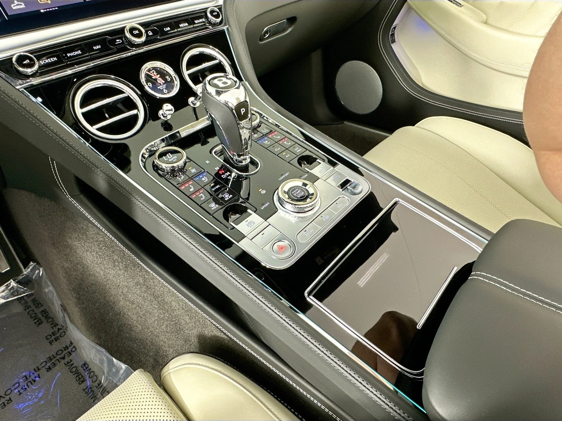 mph015_1059145040_16_c6d5c7c21d