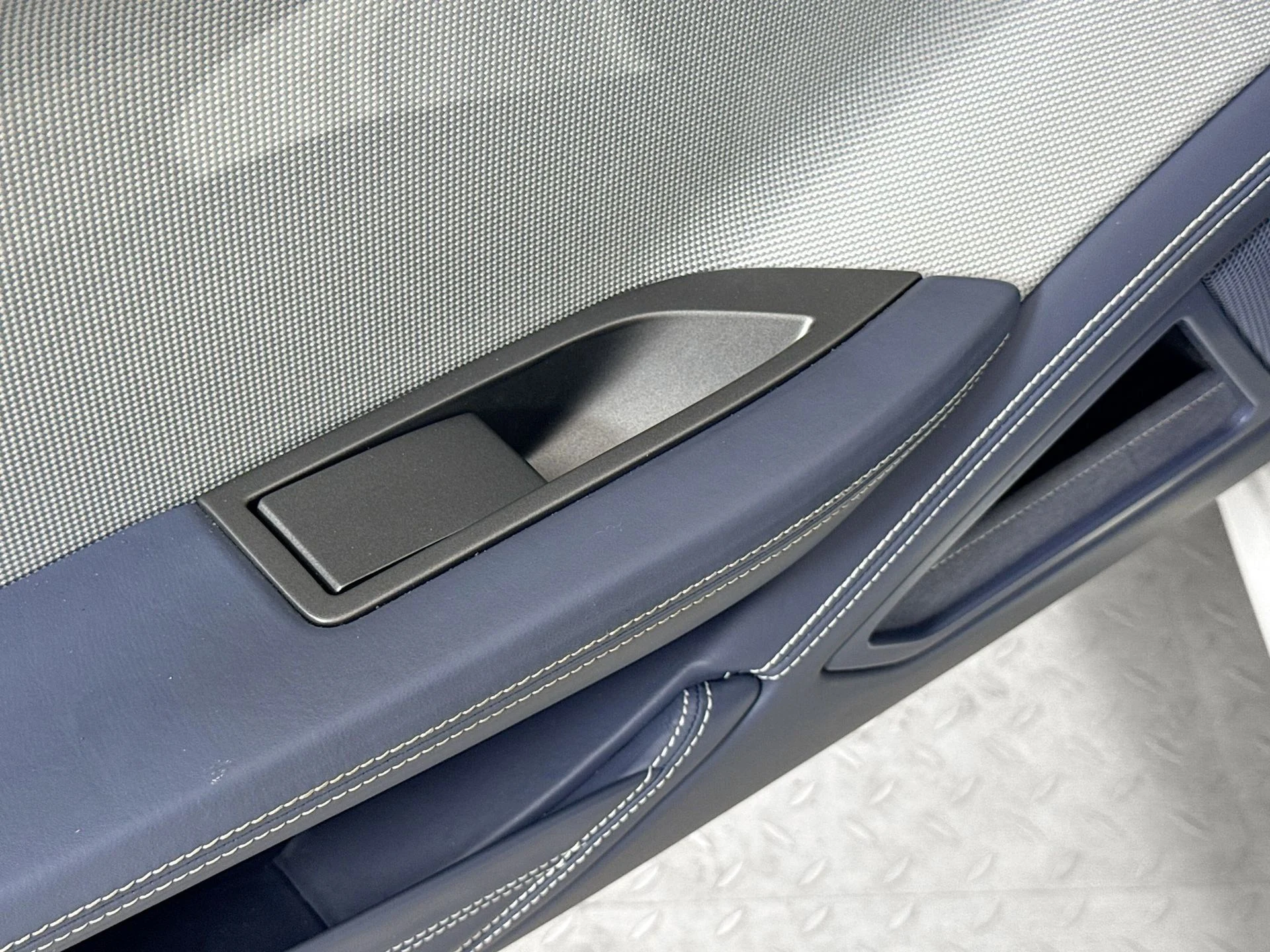 mph015_1059216978_70087feb12f56c592f7d8e5c7b7f9fc3_b72061bbff