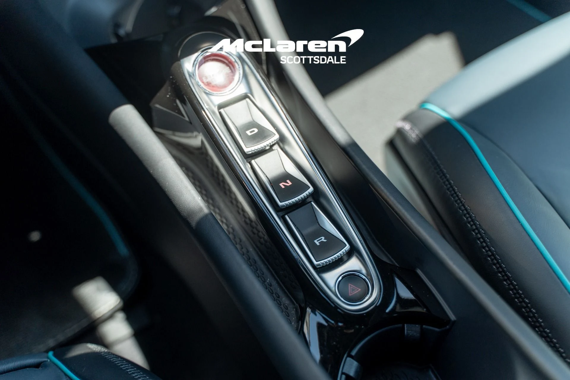 mph015_1062525939_Used_2023_MCLAREN_ARTURA_1780692324_e3a623685b