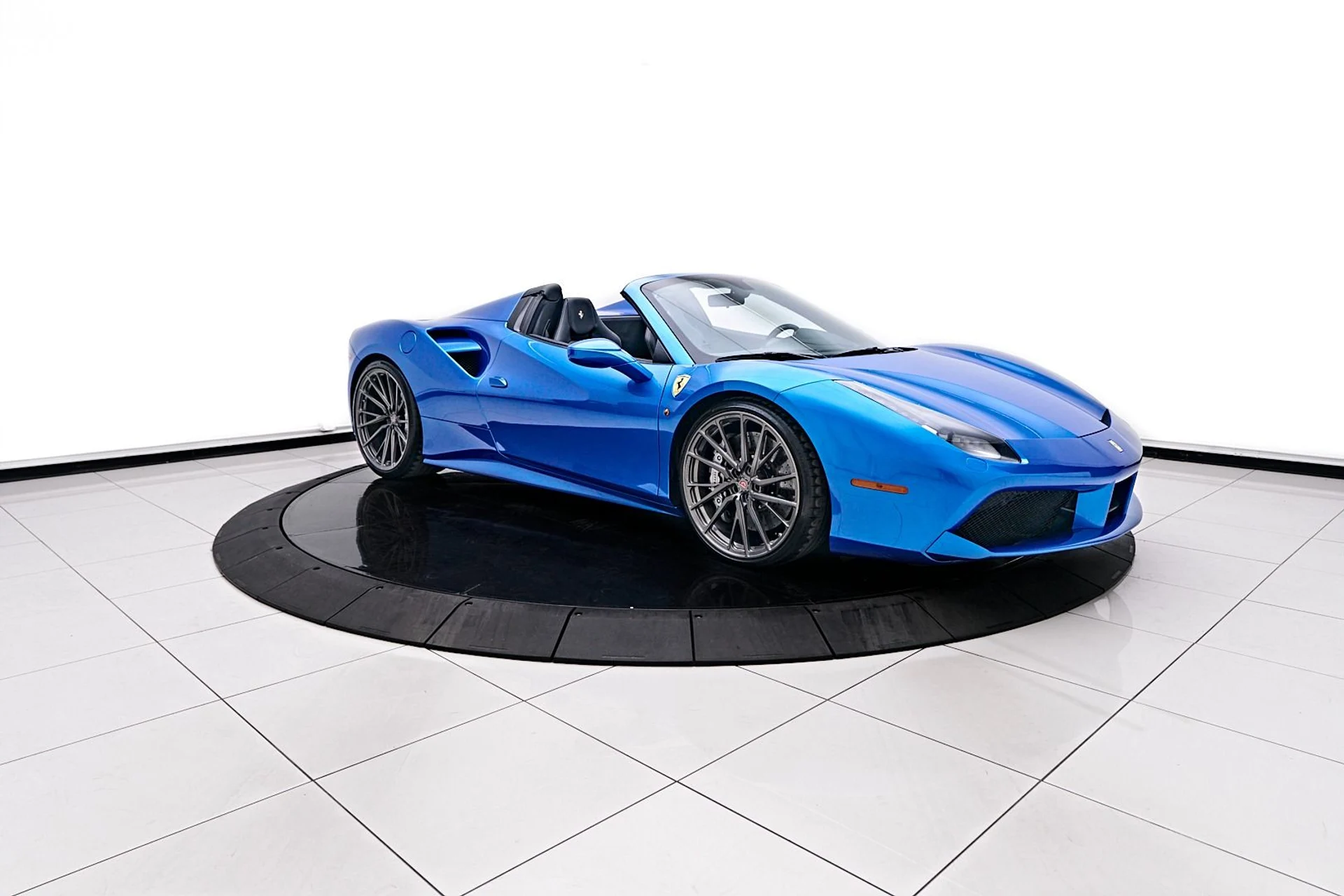 mph015_1063580493_Used_2016_Ferrari_488_Spider_Base_1736016908_c80a6ba5ad