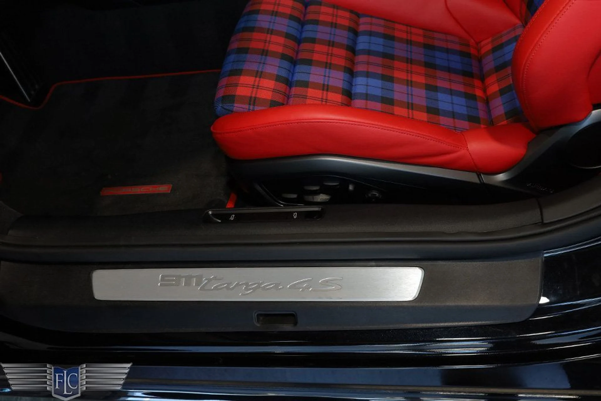 mph015_1064913527_used_2024_porsche_911_targa4s_9689_22903076_16_1024_241c9cfb7e