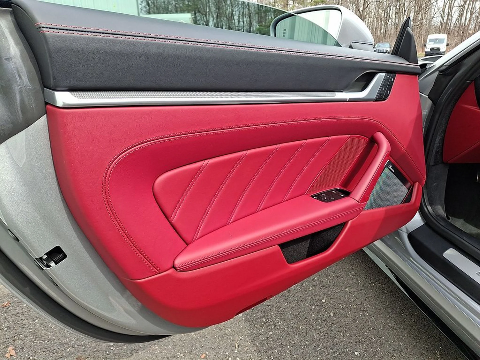 mph015_1068075684_678f9410d45afc7bd1a4a0d9f4bc7ce0x_0669f563e6