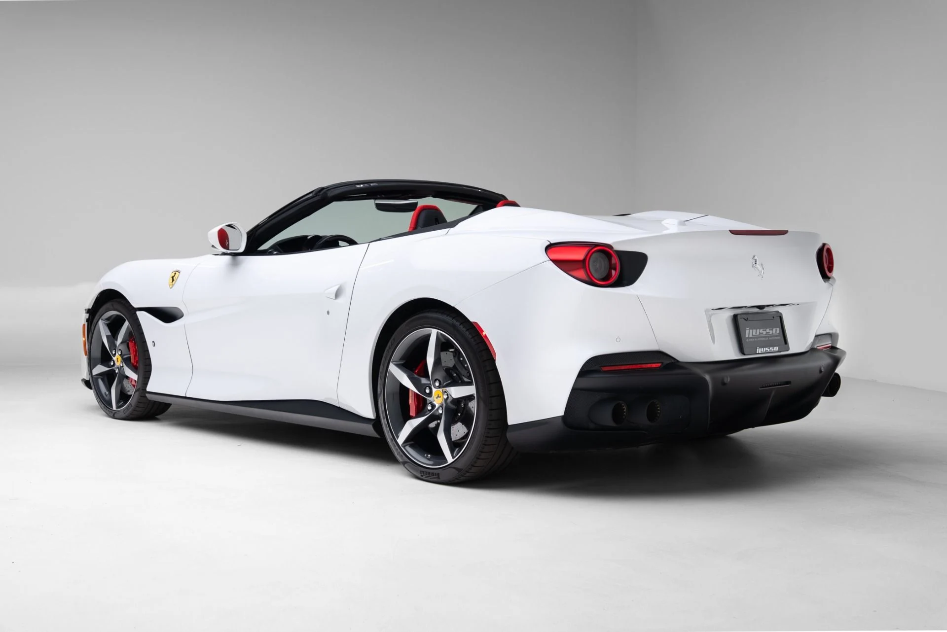 mph015_107225022_Used_2022_Ferrari_Portofino_M_1771016640_9ec28bb130