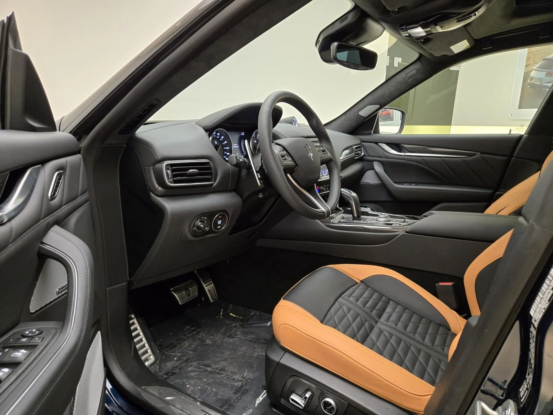 mph015_1076235786_New_2024_Maserati_Levante_Trofeo_1753162426_57337f358a