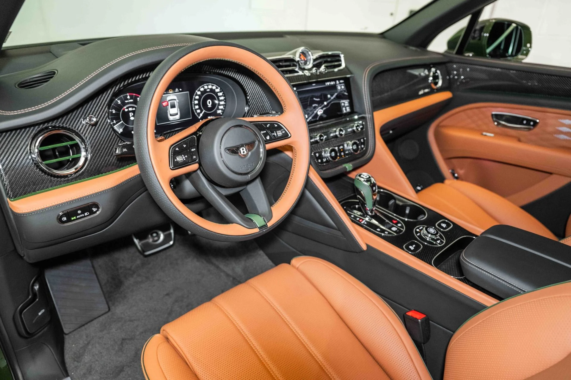 mph015_107720657_Used_2024_Bentley_Bentayga_EWB_Azure_V8_1718899287_ac5b759f13