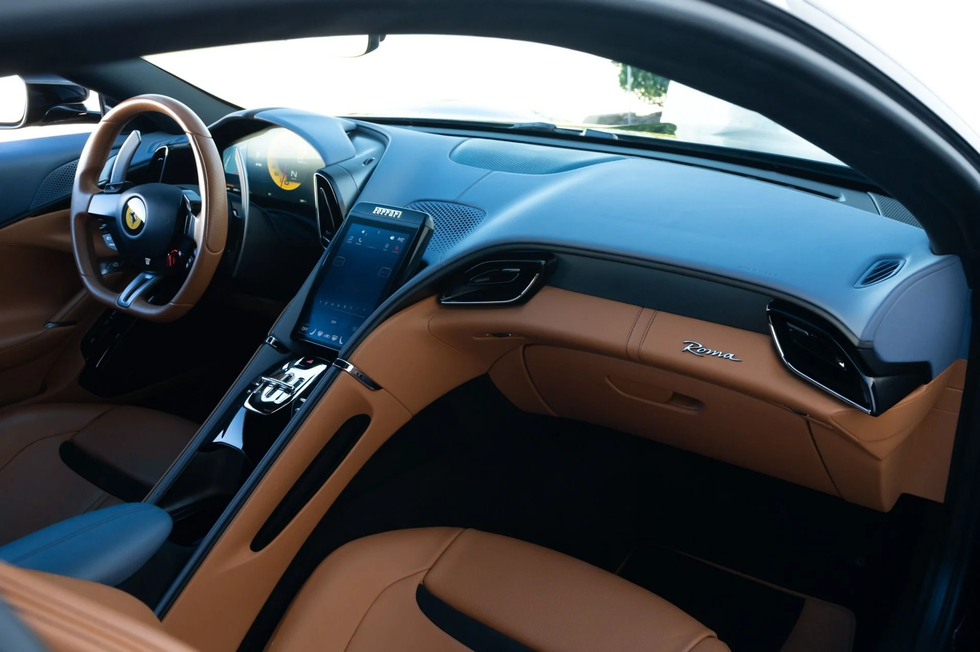 mph015_1081545679_Used_2022_Ferrari_Roma_1764112587_cd67de95a1