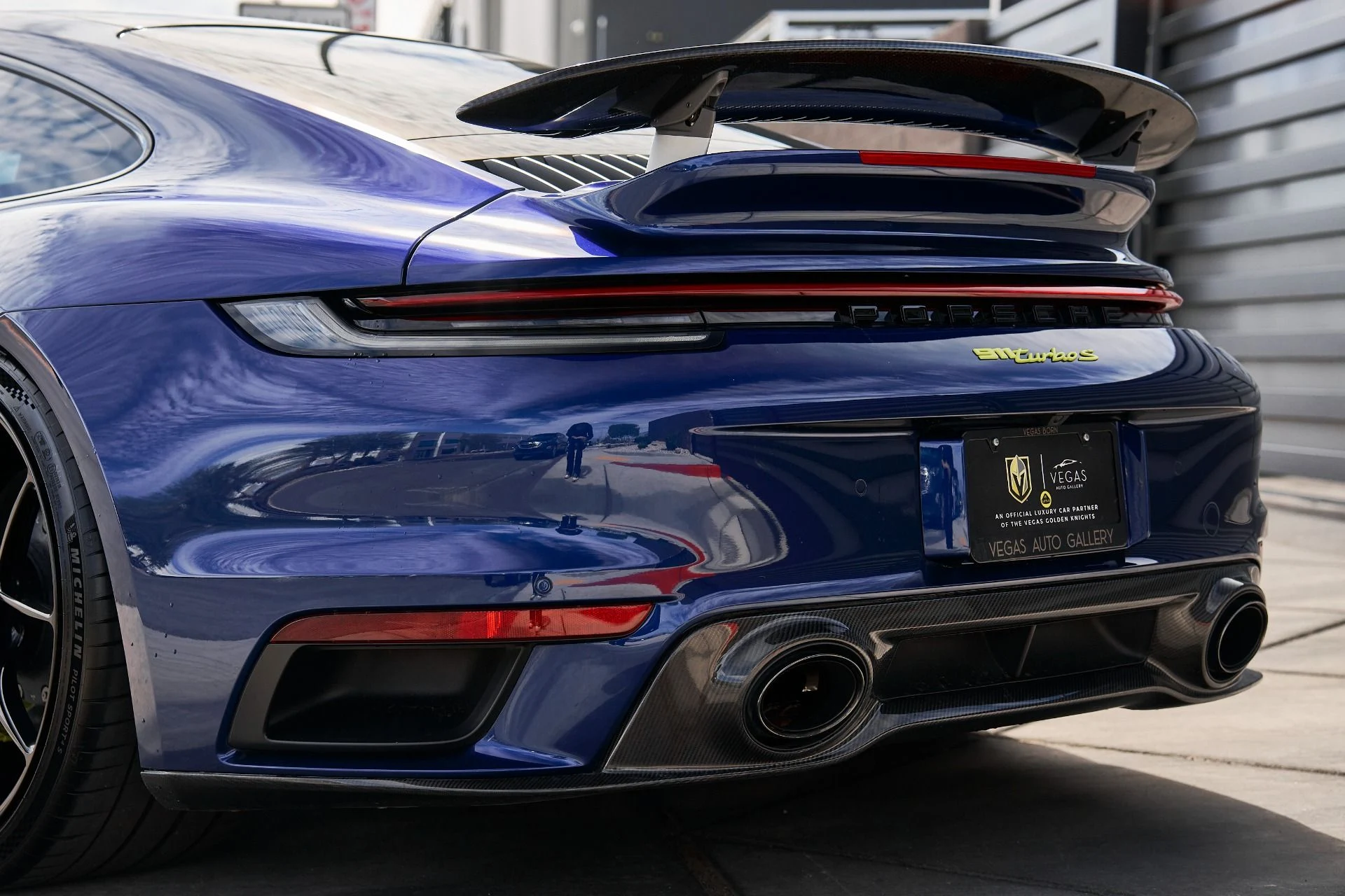 mph015_1083264899_Used_2022_Porsche_911_Turbo_S_1760421812_3c7987d3e2