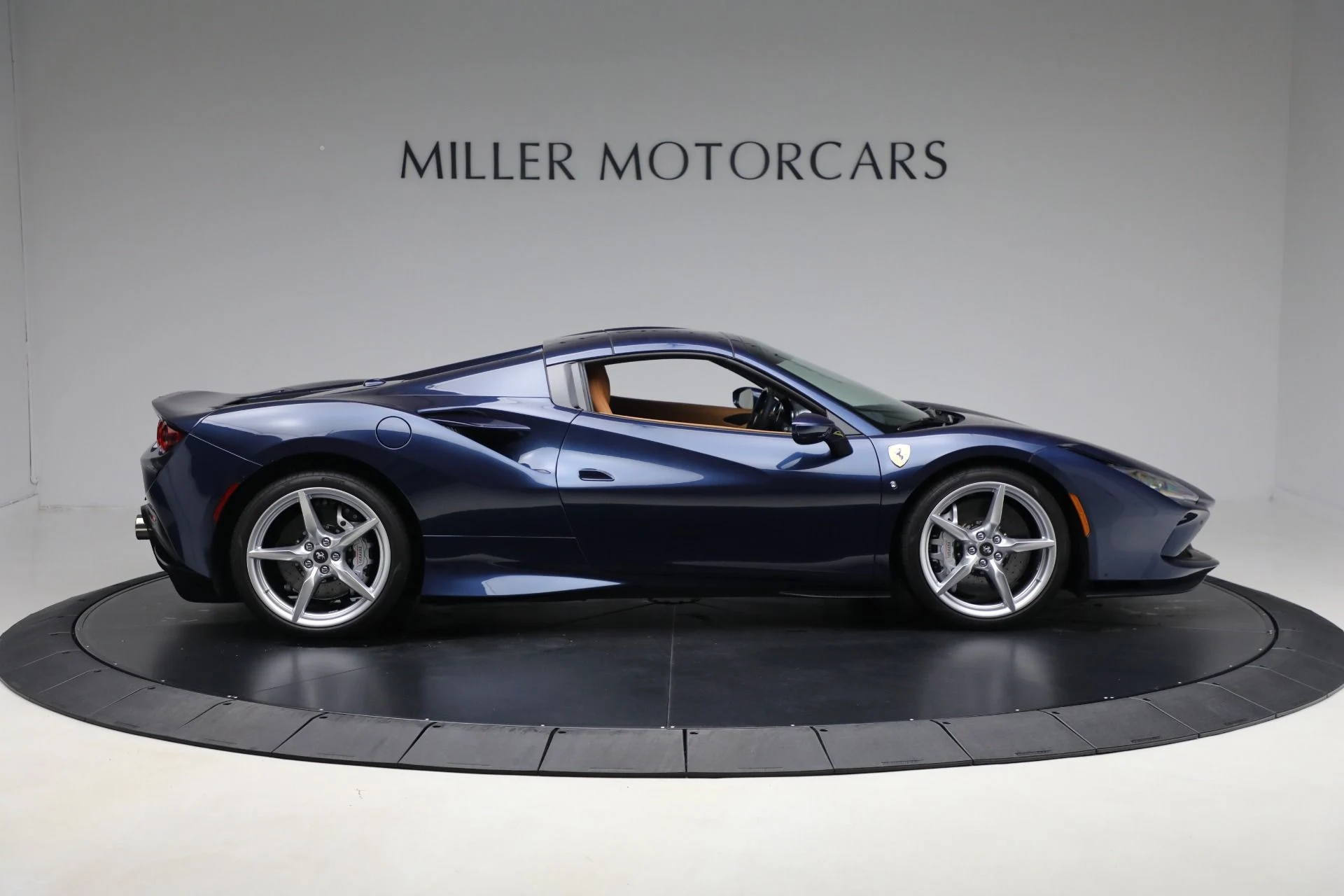mph015_1083964427_Used_2022_Ferrari_F8_Spider_6baca2aa99