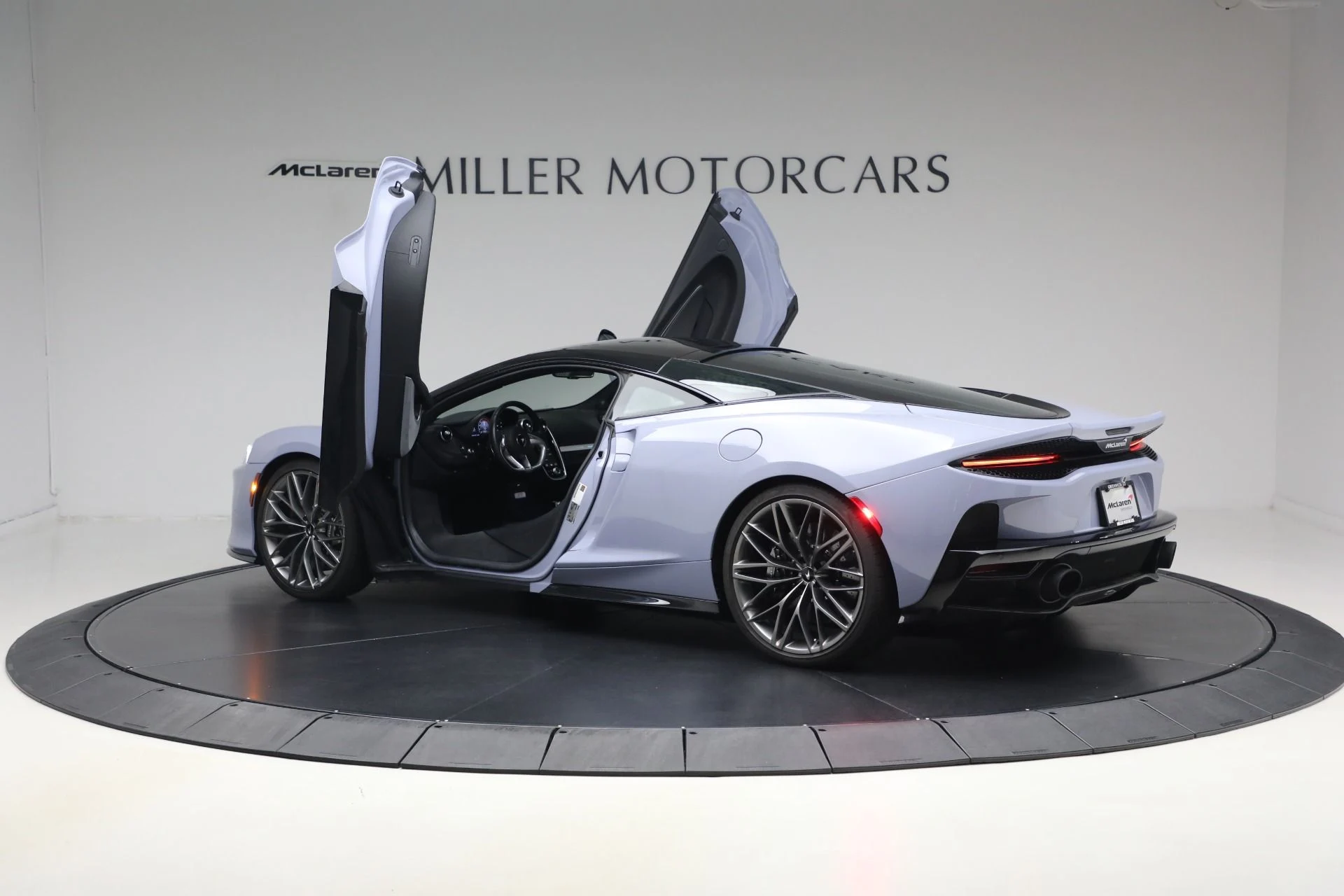 mph015_1084610044_Used_2022_Mc_Laren_GT_Luxe_c40f00f9af