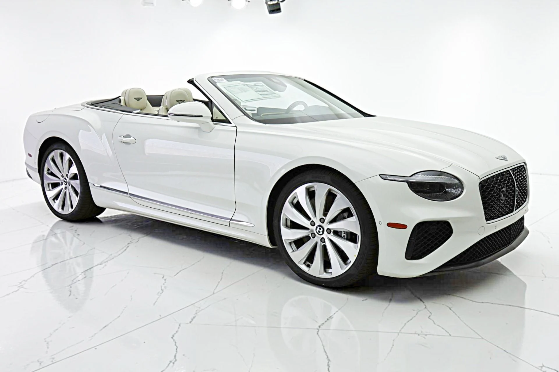 mph015_1092859838_New_2026_Bentley_Continental_GTC_3ea38ea75c