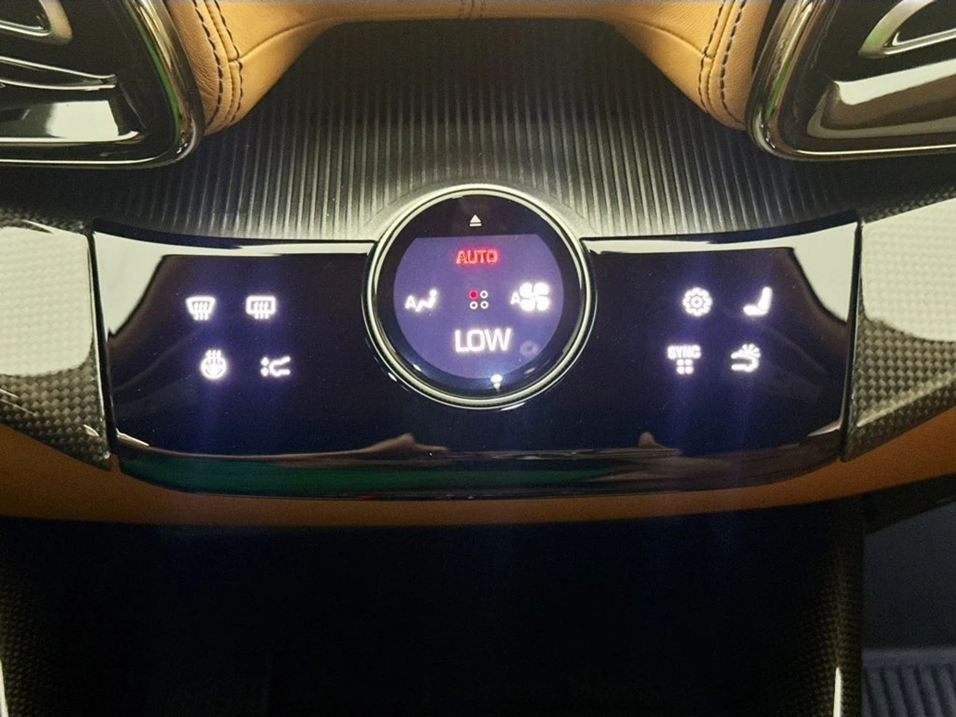 mph015_1098956343_aa4db735e1bcceb2058d9d744dd74d32_2381e1a400