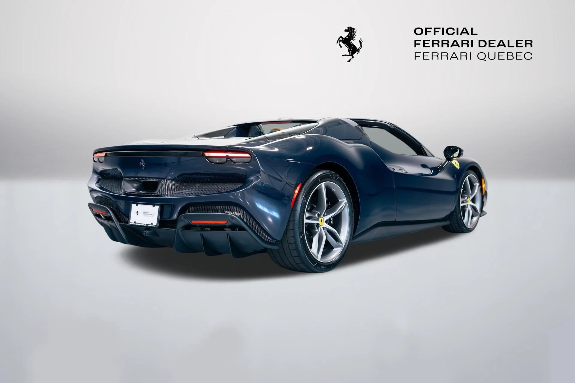 mph015_1102451037_Used_2025_Ferrari_296_GTS_Base_1782923327_fd782dc1bd