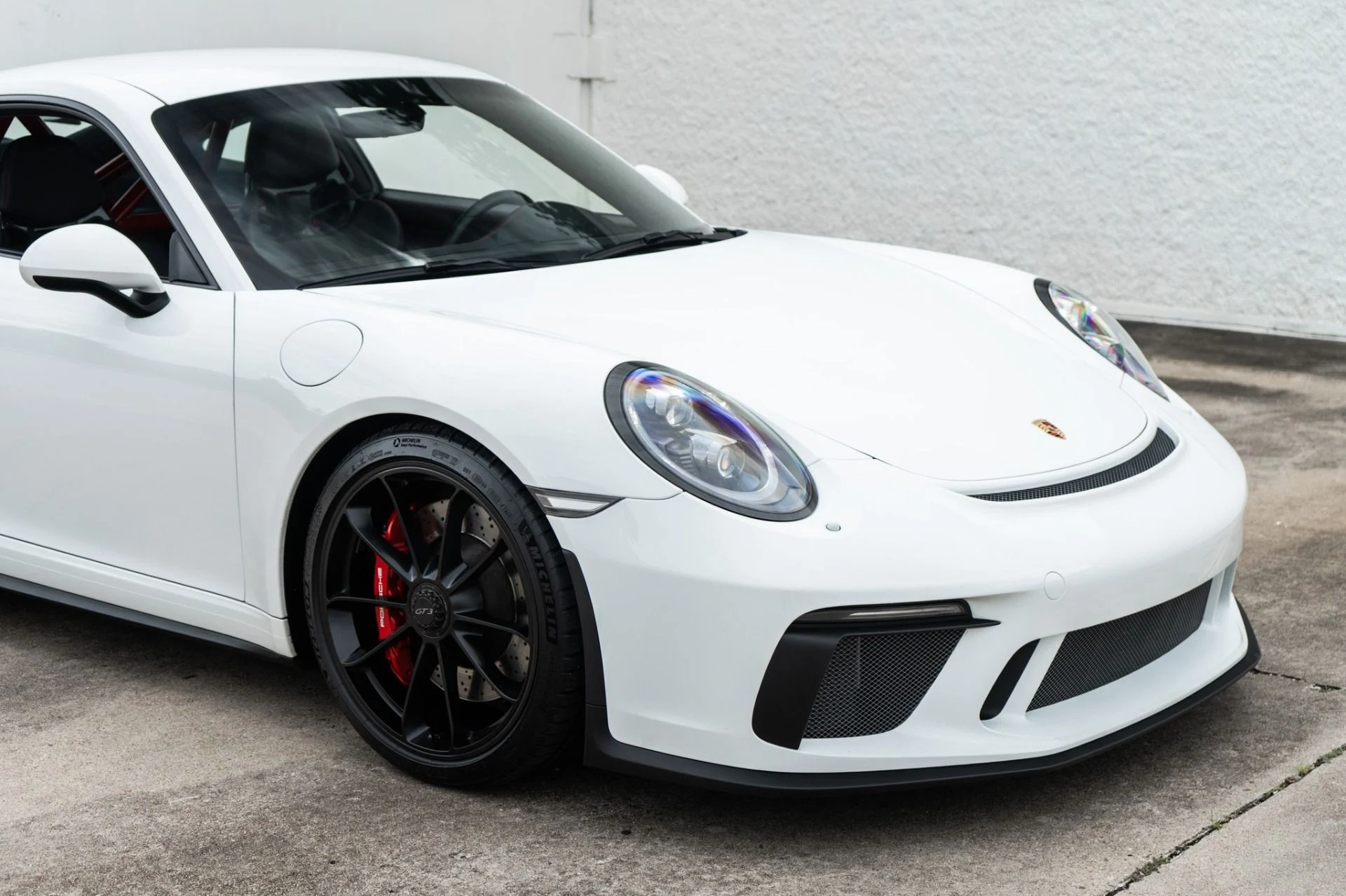 mph015_110554058_Used_2018_Porsche_911_GT_3_1780955665_4524d45326