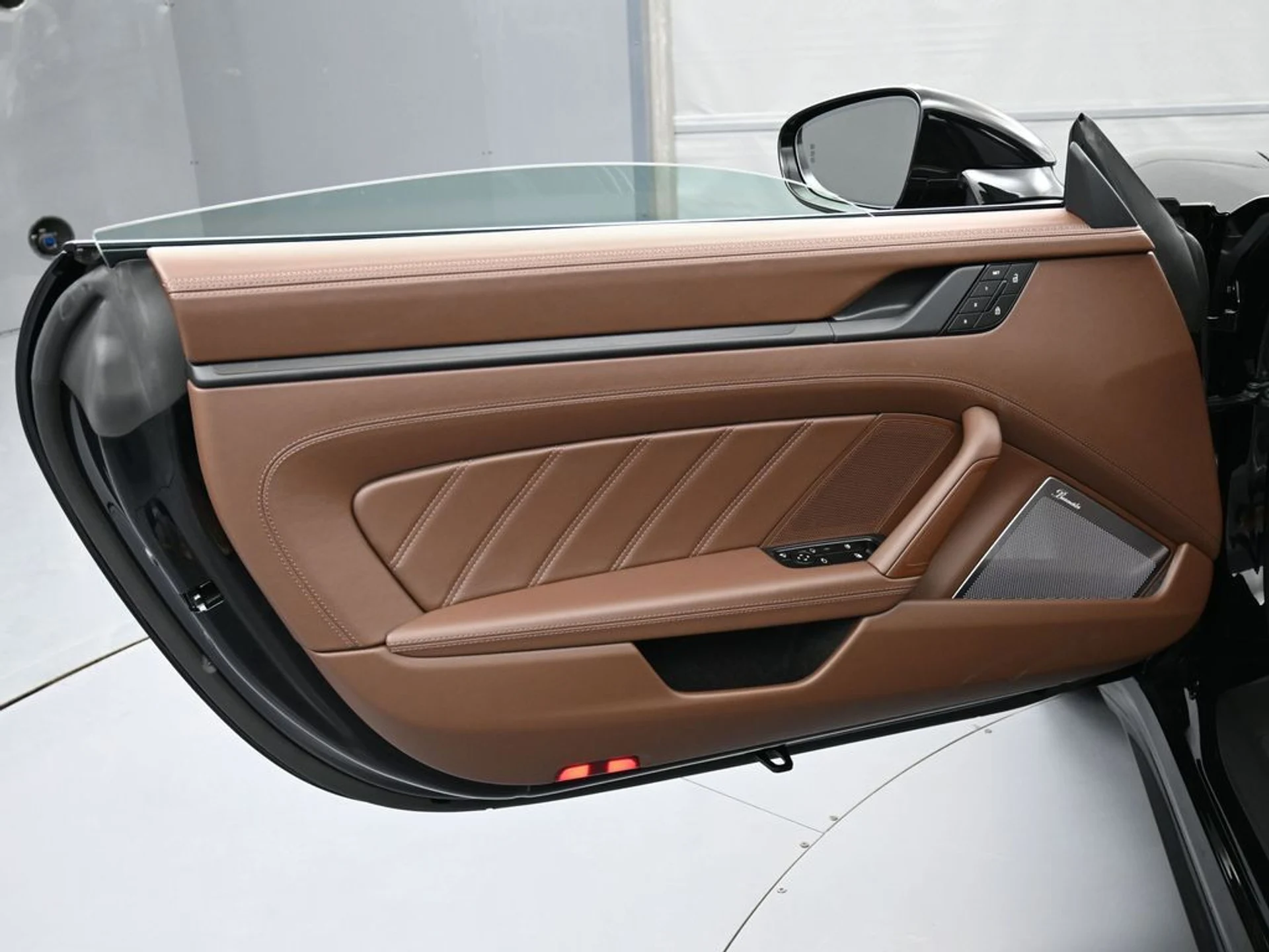 mph015_1106836460_c19aa913_7c38_4eb3_b71e_da4f4af046d5_48f20b558f