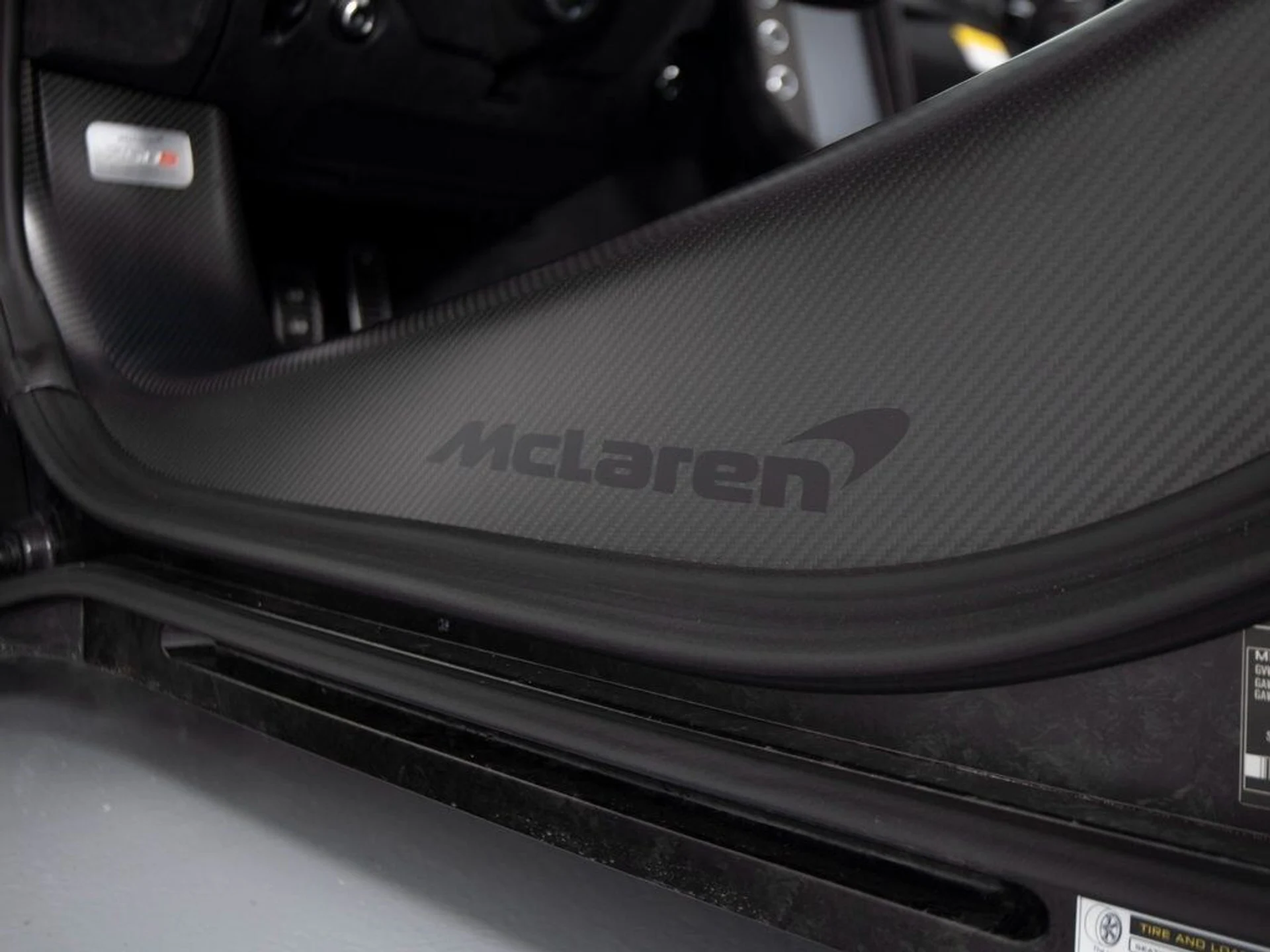 mph015_1110551214_21b0fcbb193f0f1510f3a0632b9ce3abx_d9a0e080cf