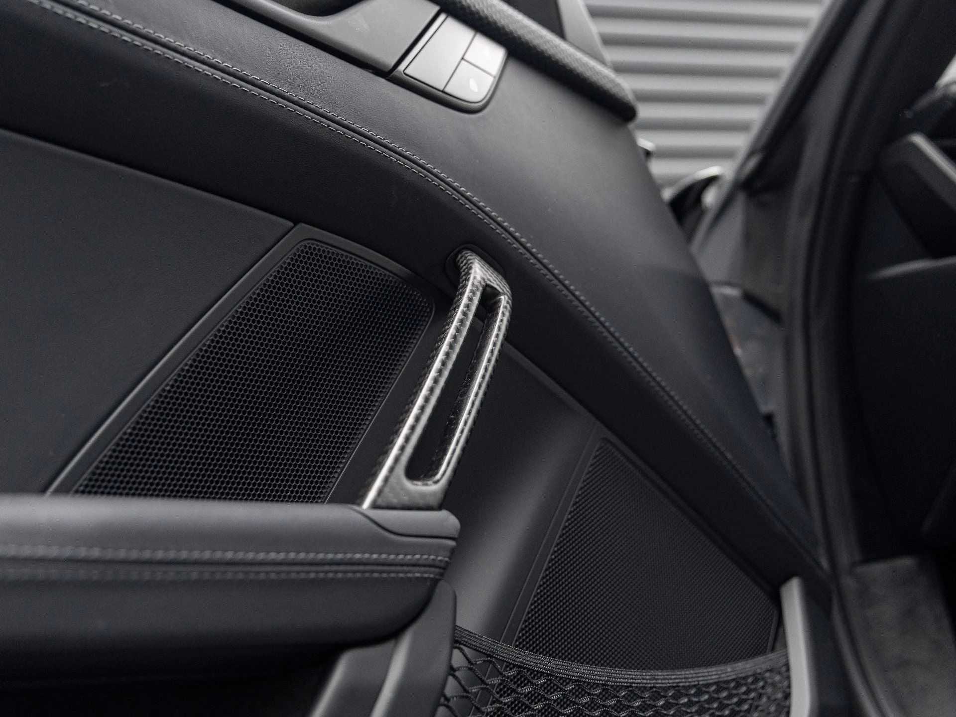 mph015_1114848890_16_c33a171876