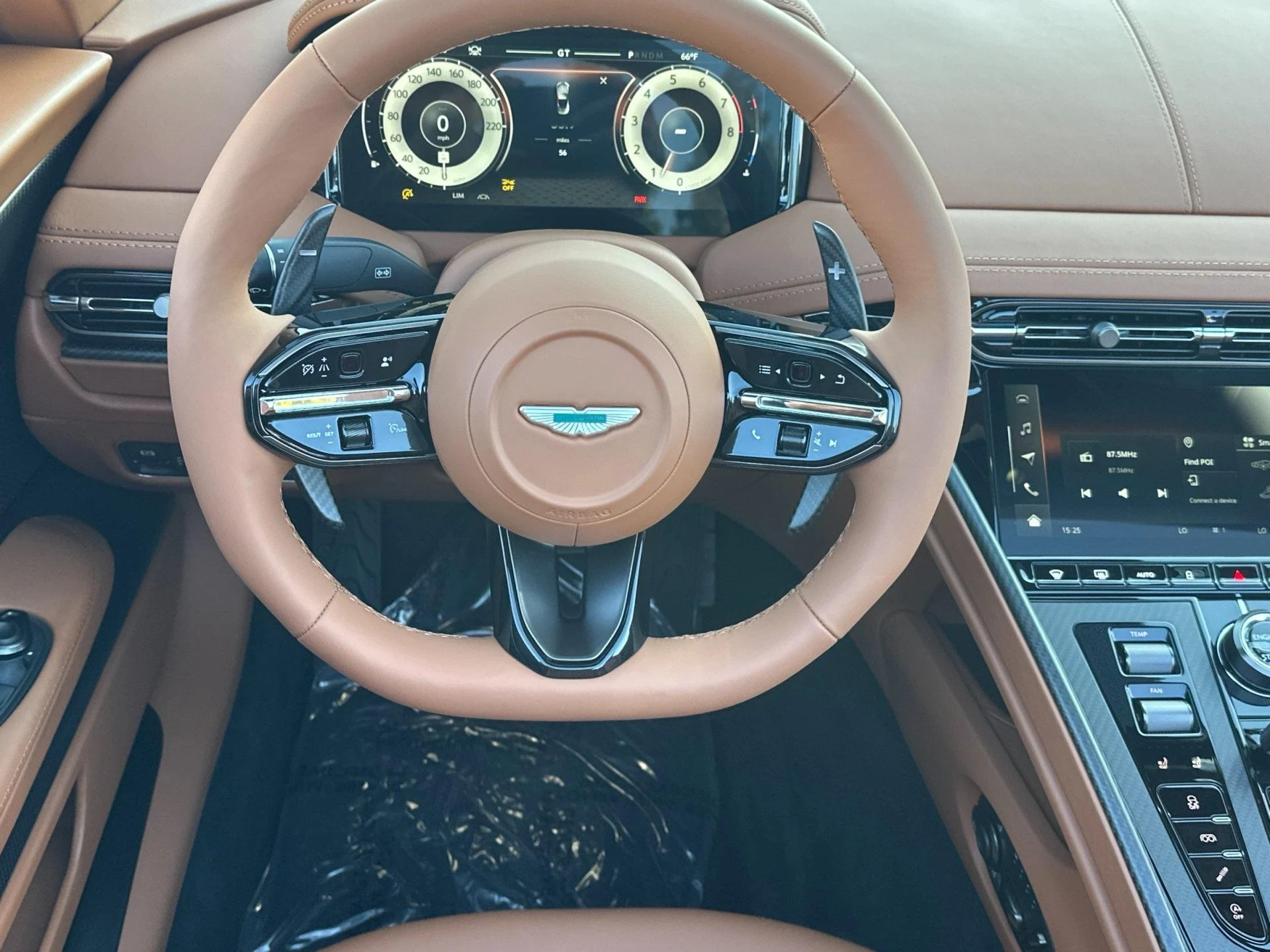 mph015_1116662934_New_2026_Aston_Martin_DB_12_Volante_1764169852_24efb43590