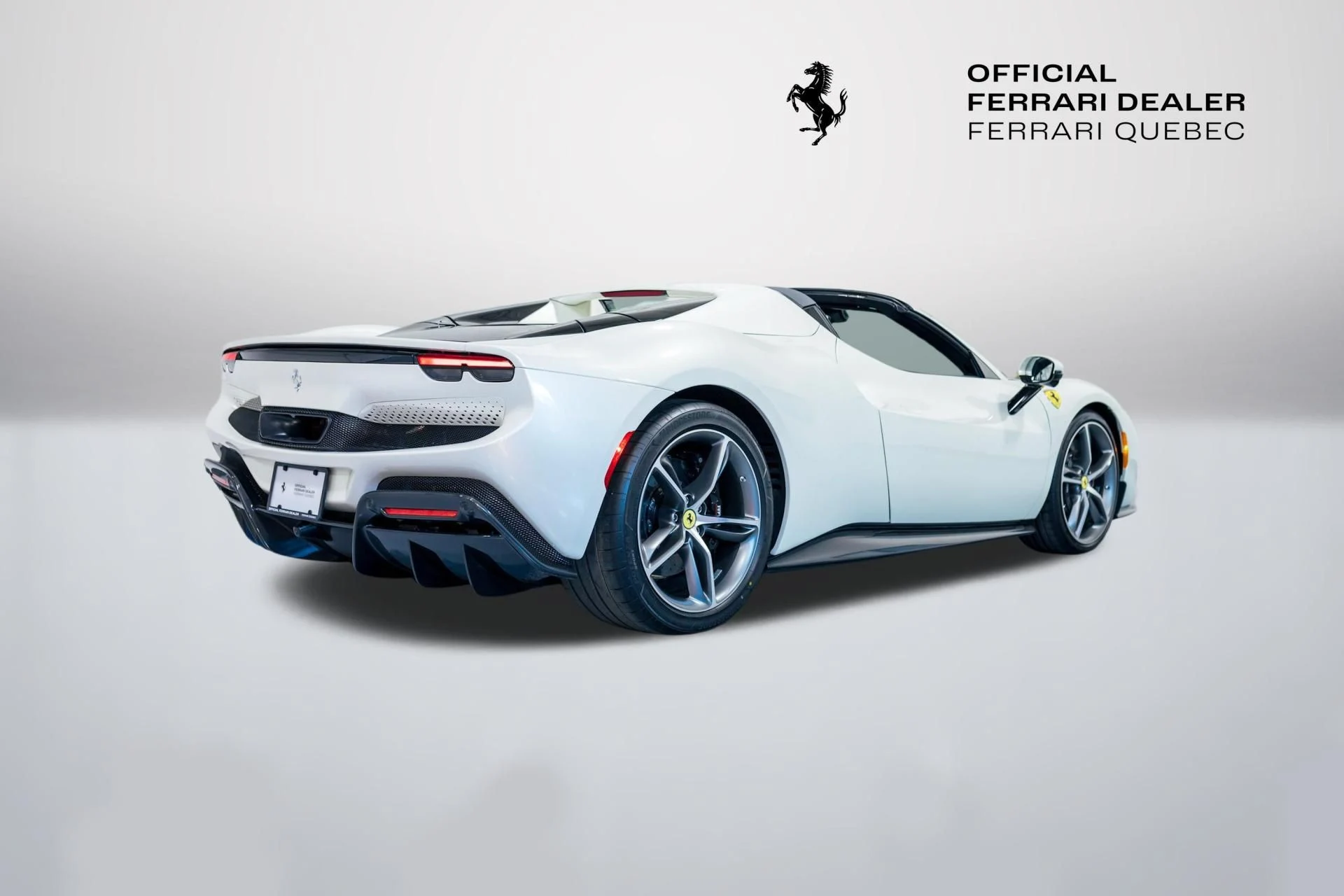 mph015_1117721461_Used_2026_Ferrari_296_GTS_1787831838_3e5efb35aa