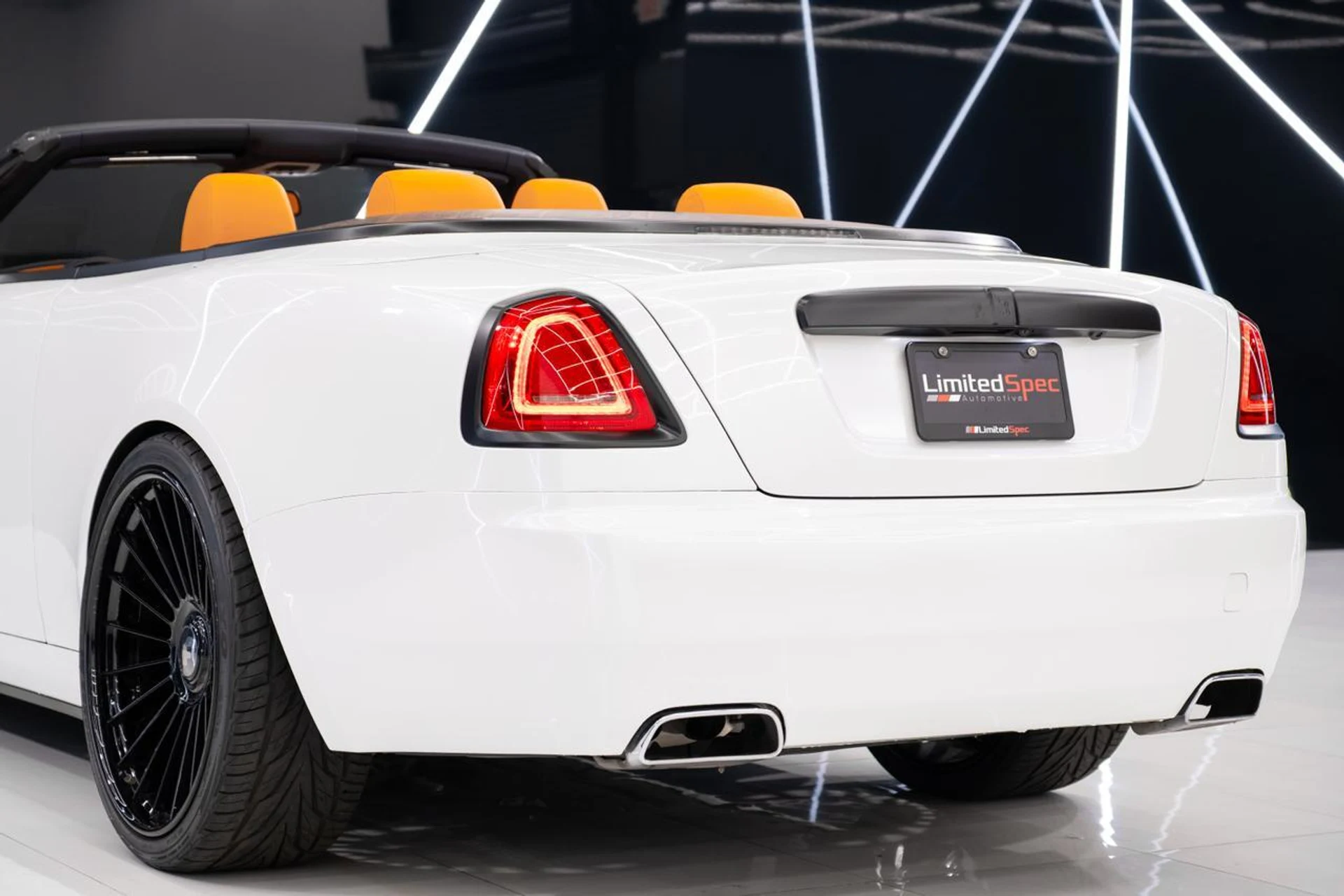 mph015_111773531_5f2346035cbc92af475a40798f8e3308_01eb7cb070