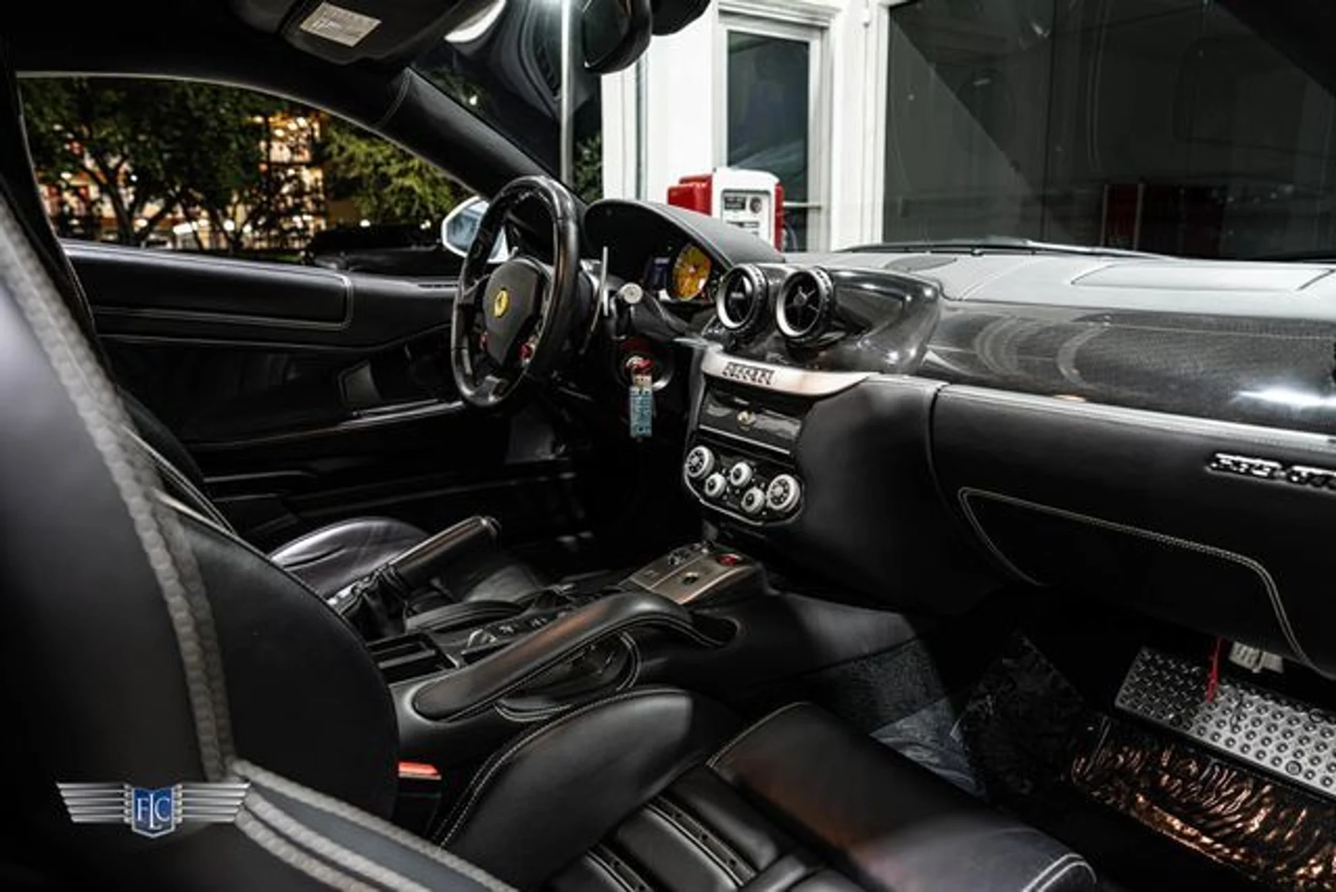mph015_1118198225_used_2011_ferrari_599_2drcoupegtbfiorano_9689_23067510_20_640_6c80012933