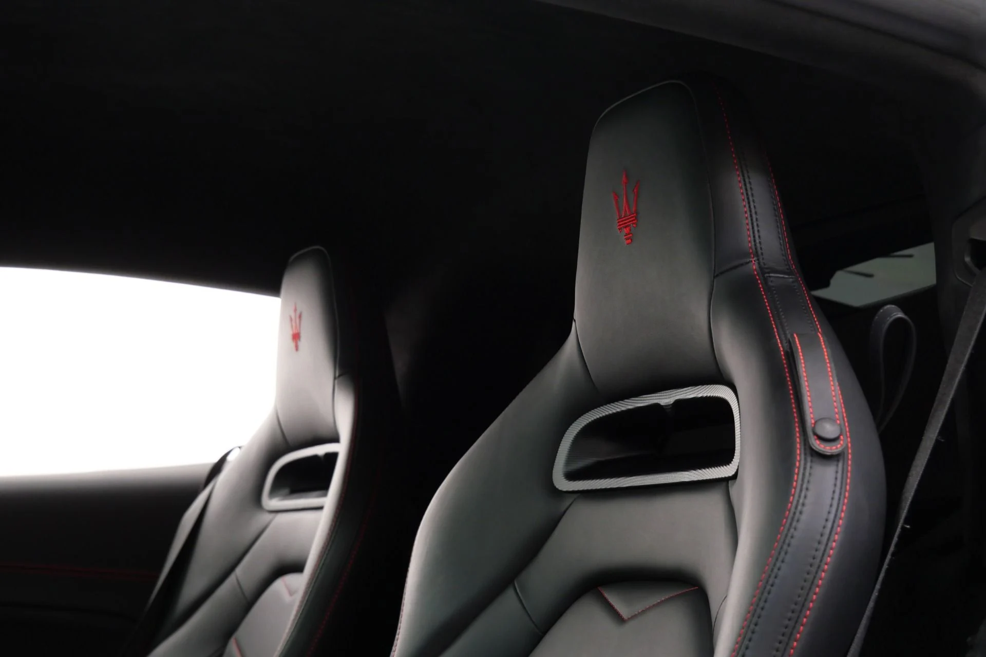 mph015_1121579946_Used_2022_Maserati_MC_20_Amazing_Color_Full_Leather_Interior_Forged_Wheels_1773426495_dd494d1c78