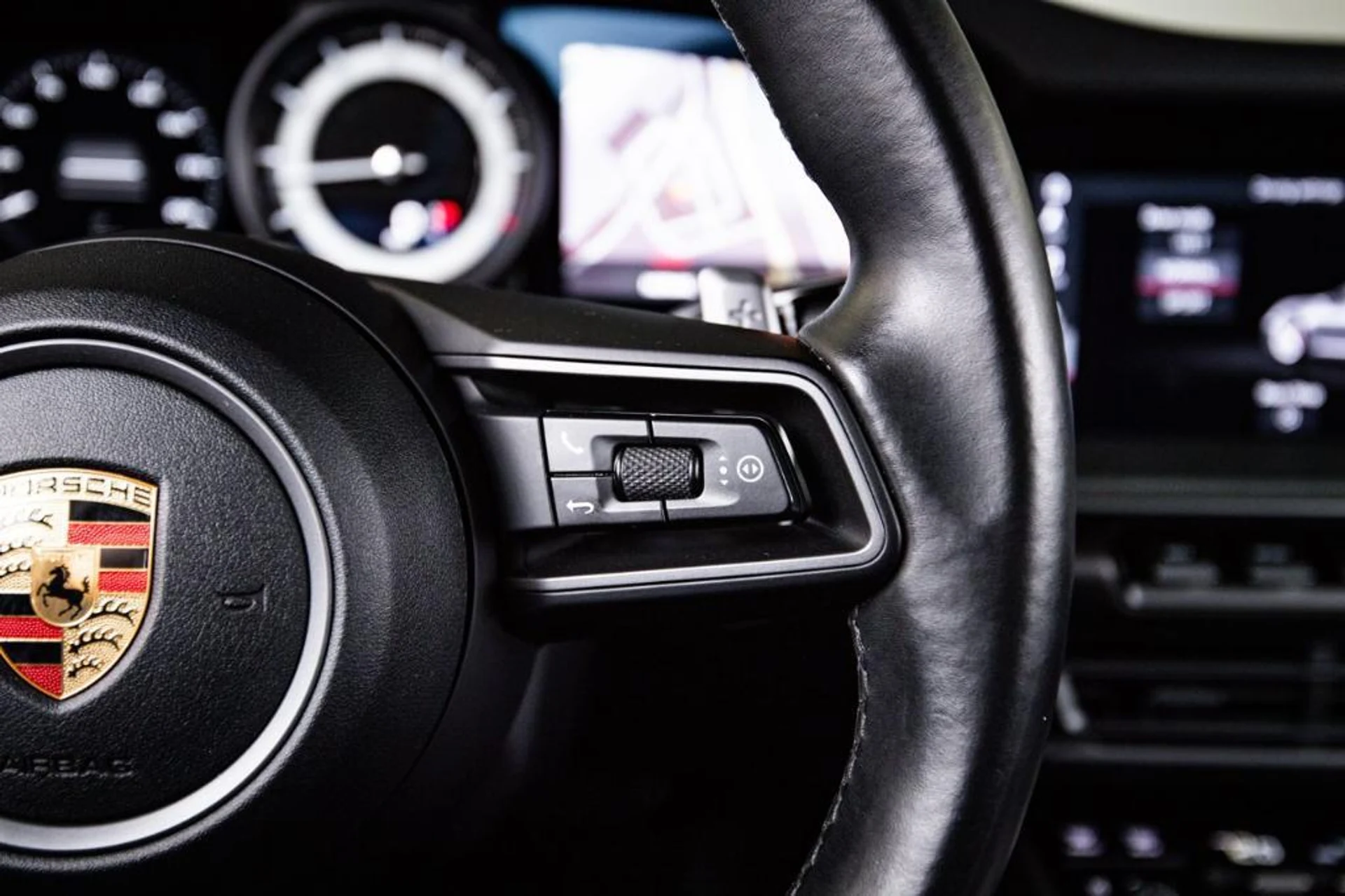 mph015_1135817425_D_Zc_QZU_8l4_Si_L_Lbf_P_Kpk8_Nm_3an0_1bae6a64af