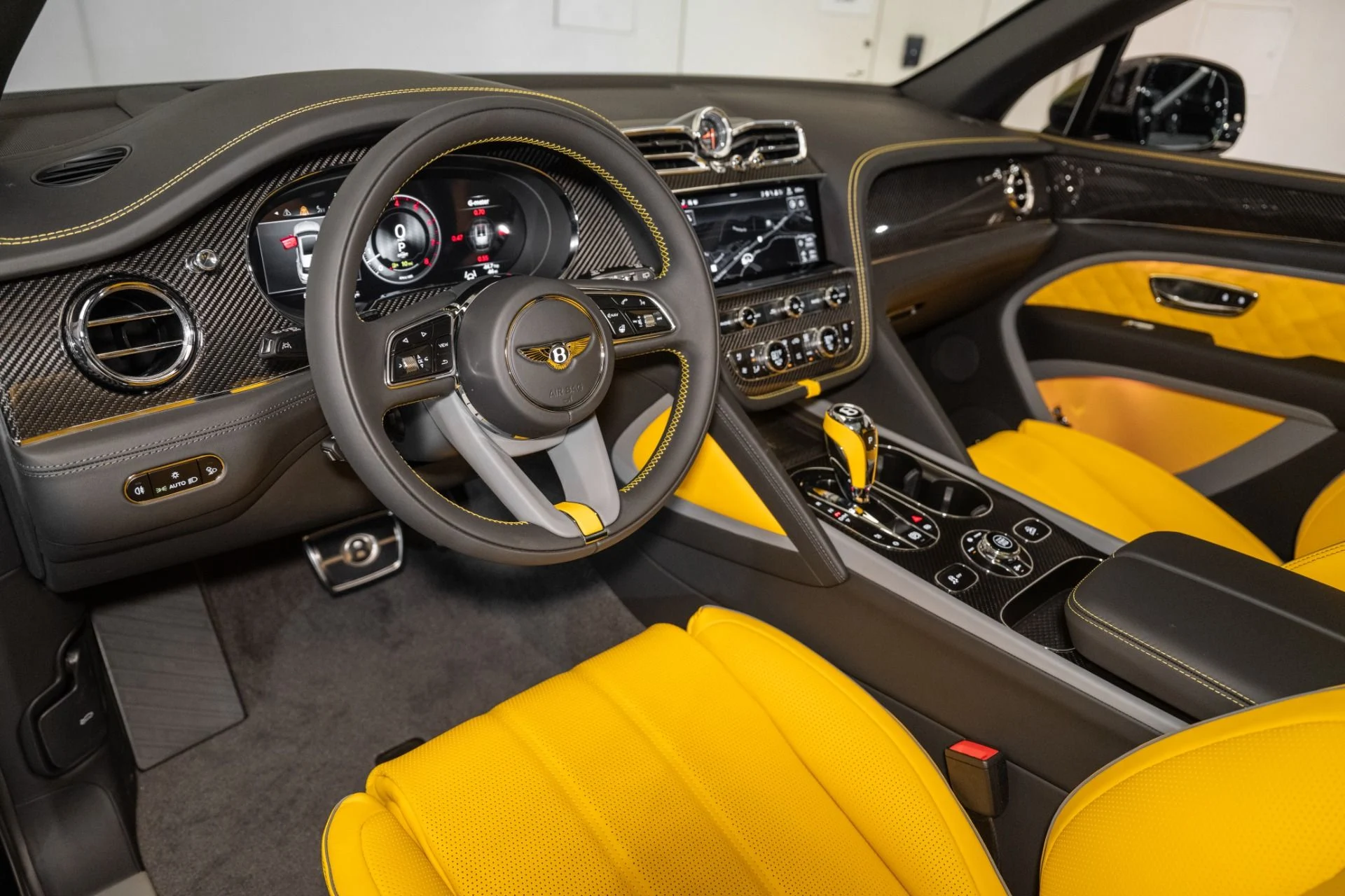 mph015_1137237687_Used_2024_Bentley_Bentayga_S_V8_1734149546_89b9d7176d
