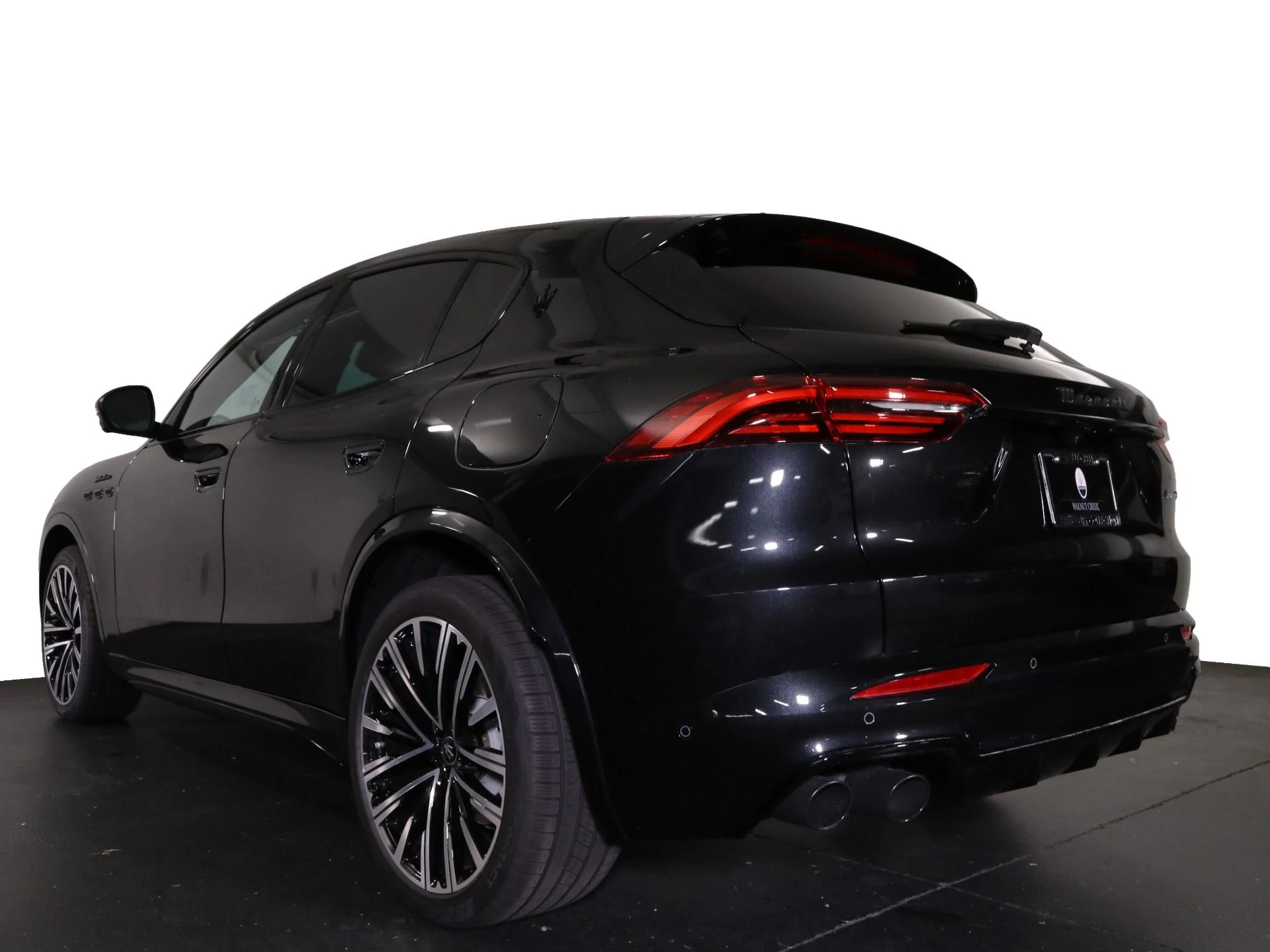 mph015_1144484475_New_2025_Maserati_Grecale_Modena_1750527276_435a617582