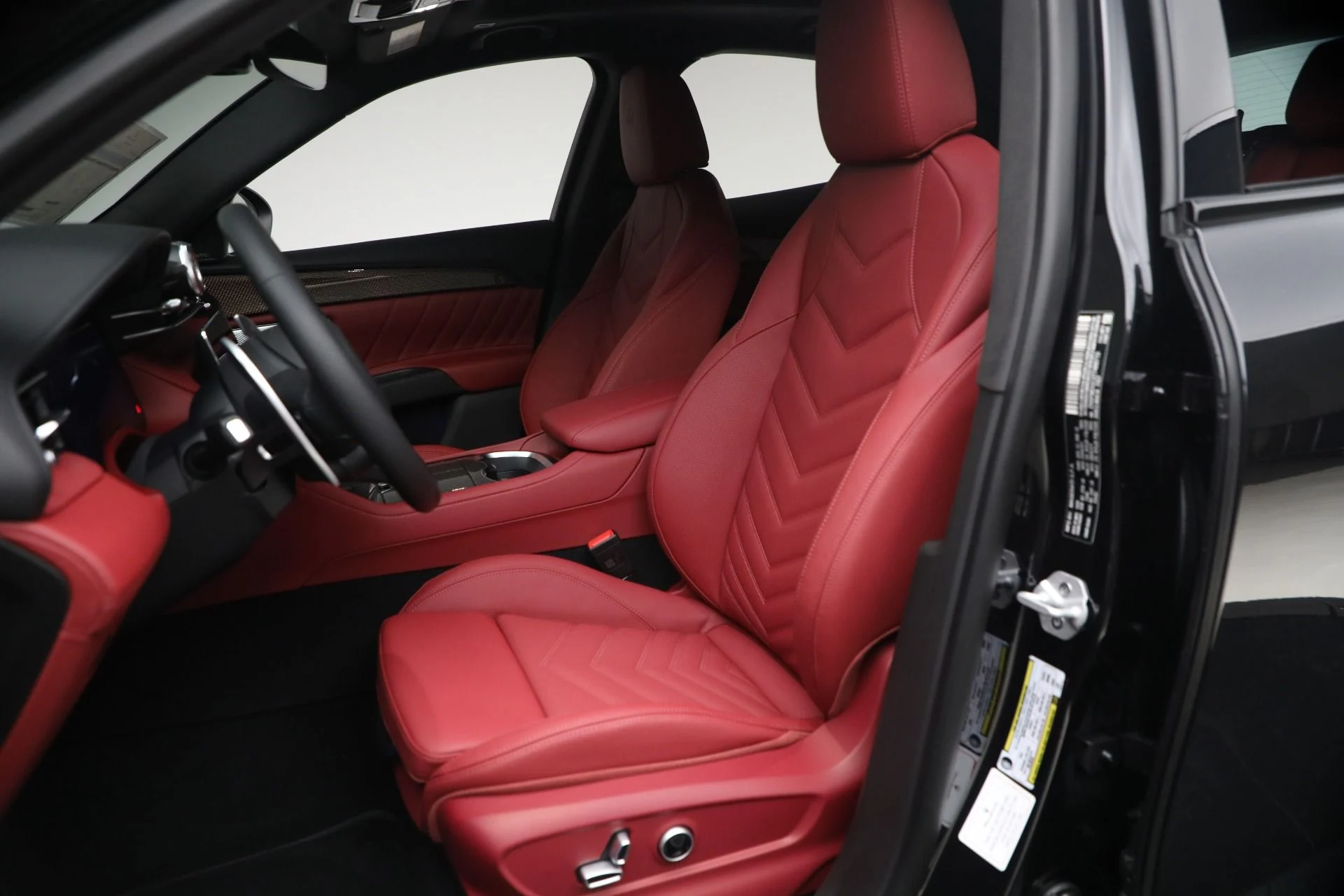 mph015_1145335420_New_2026_Maserati_Grecale_Modena_1768426057_92836e711e