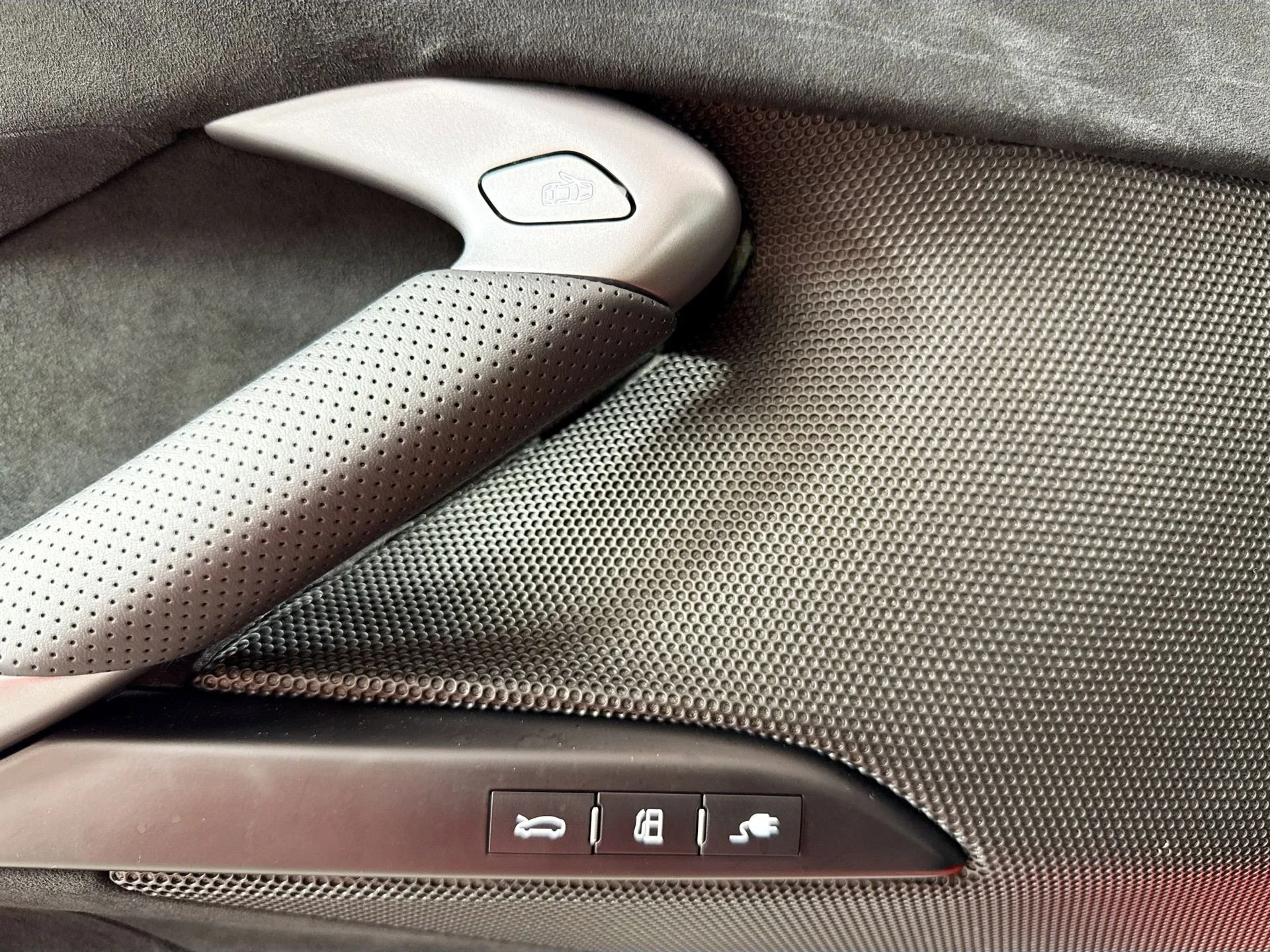 mph015_1148362320_c2b56b871131cc7cecddf05dee53b74d_6e3d0acd03