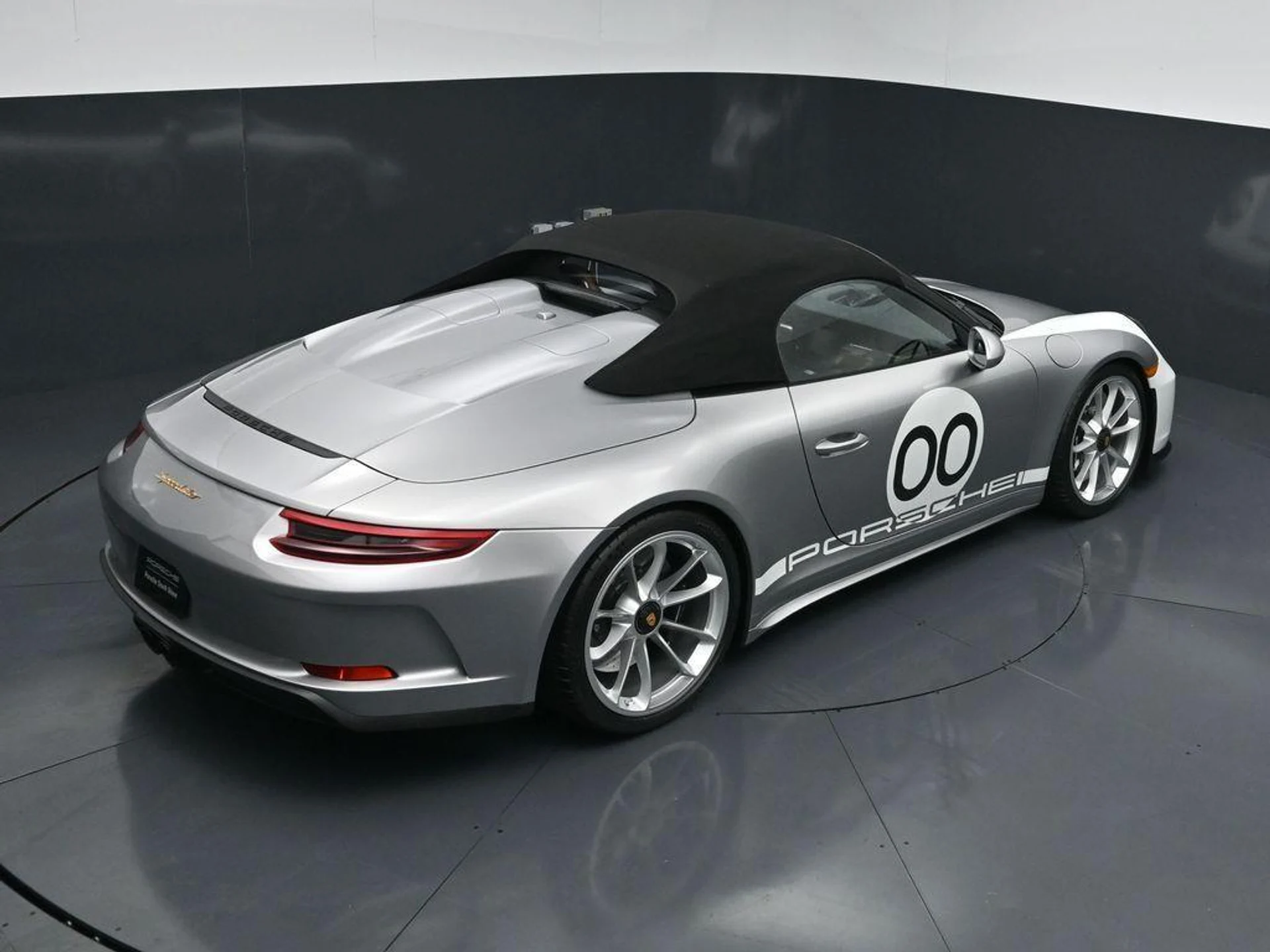 mph015_1151093475_Vp_Ca_Md_Ze_Er_Cz_Myrza_UL_Yub_Hh_Snc_51084eb78a