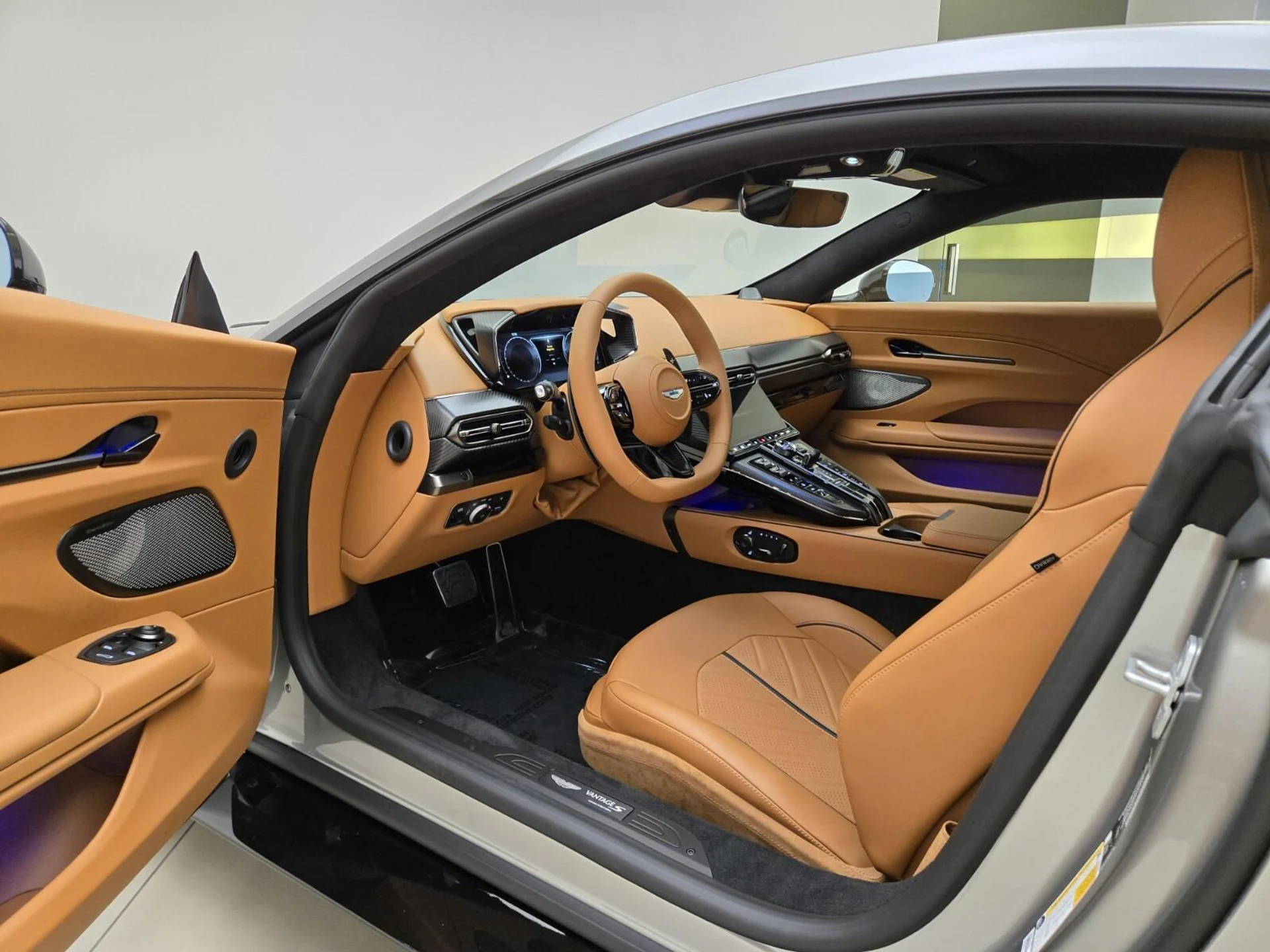 mph015_1153365245_New_2026_Aston_Martin_Vantage_S_1781673521_428cc5605b