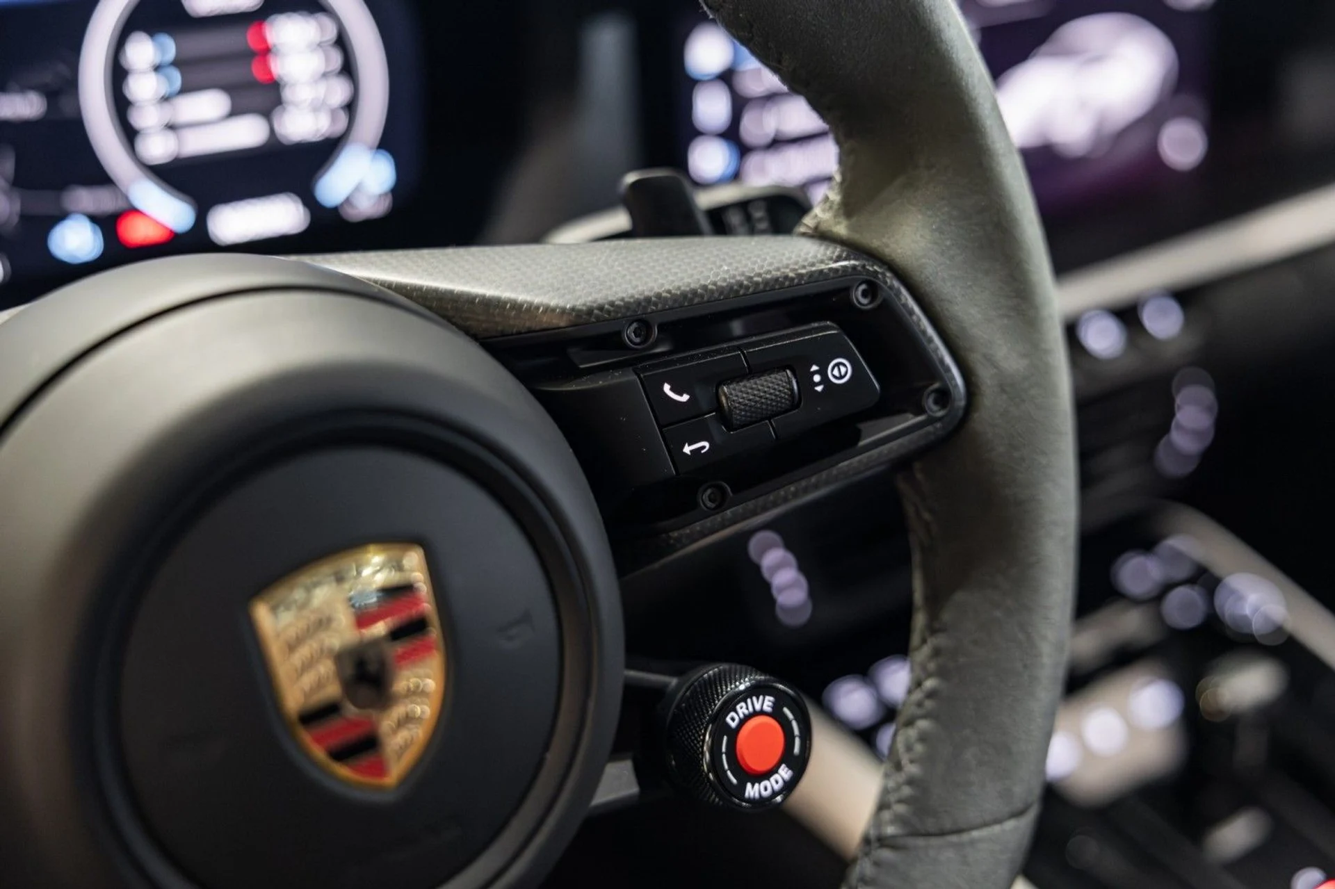 mph015_1154637_v_Q_96754674fb