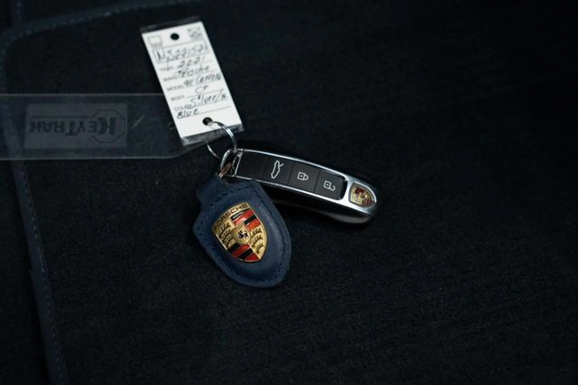 mph015_1156021880_EV_0_C_Awz_D1u_Fur3_N1a_S_4_Lny_Bjm_U_69561ce665