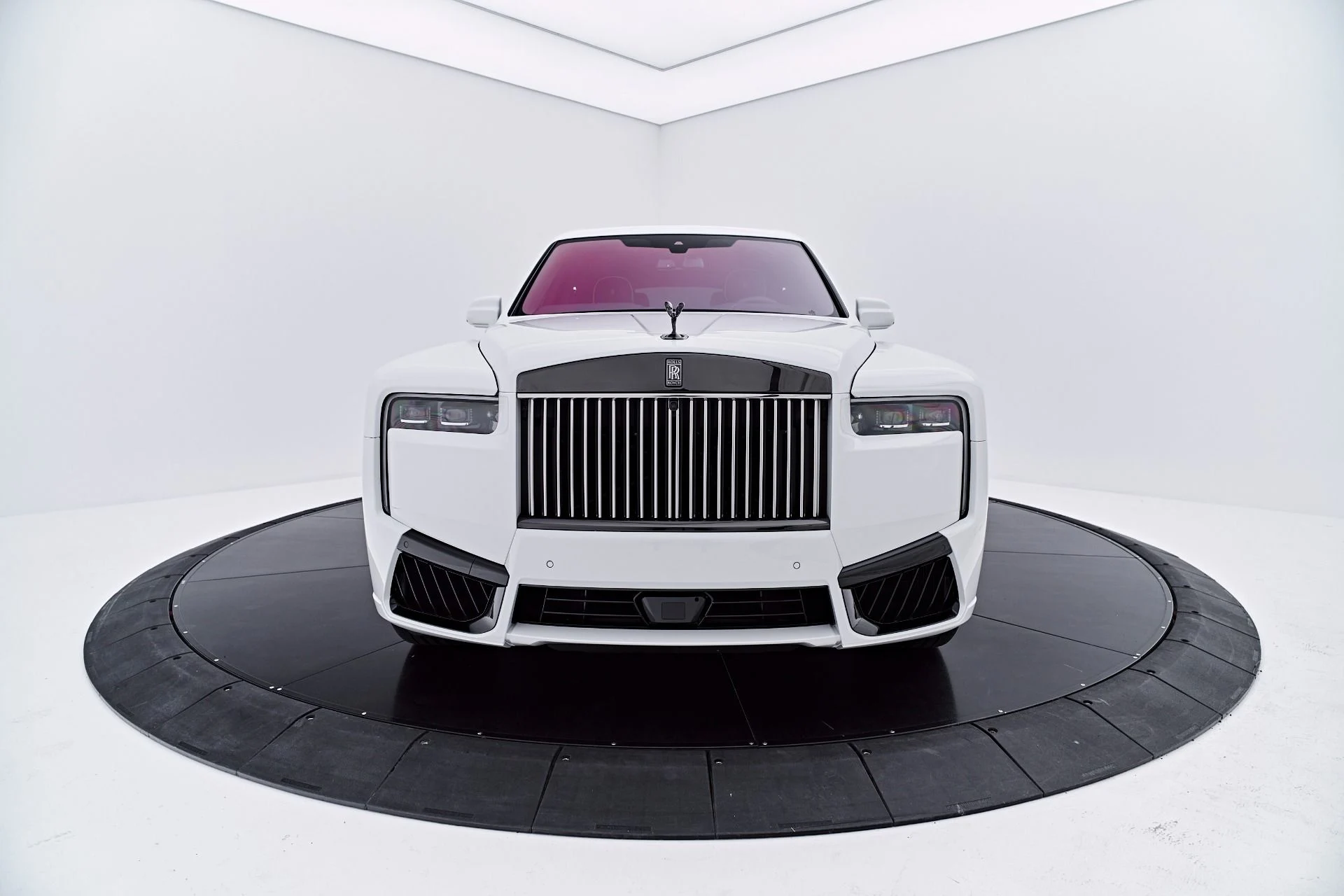 mph015_116113848_Used_2025_Rolls_Royce_Cullinan_Black_Badge_1783817374_8830bc5597