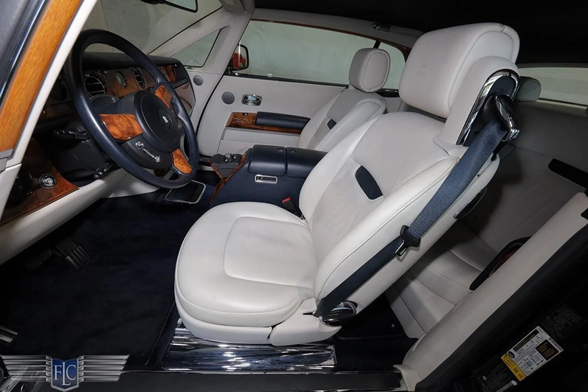 mph015_1164430133_used_2010_rolls_royce_phantom_coupe_2drcoupe_9689_23032894_16_1024_ae42cd45e7