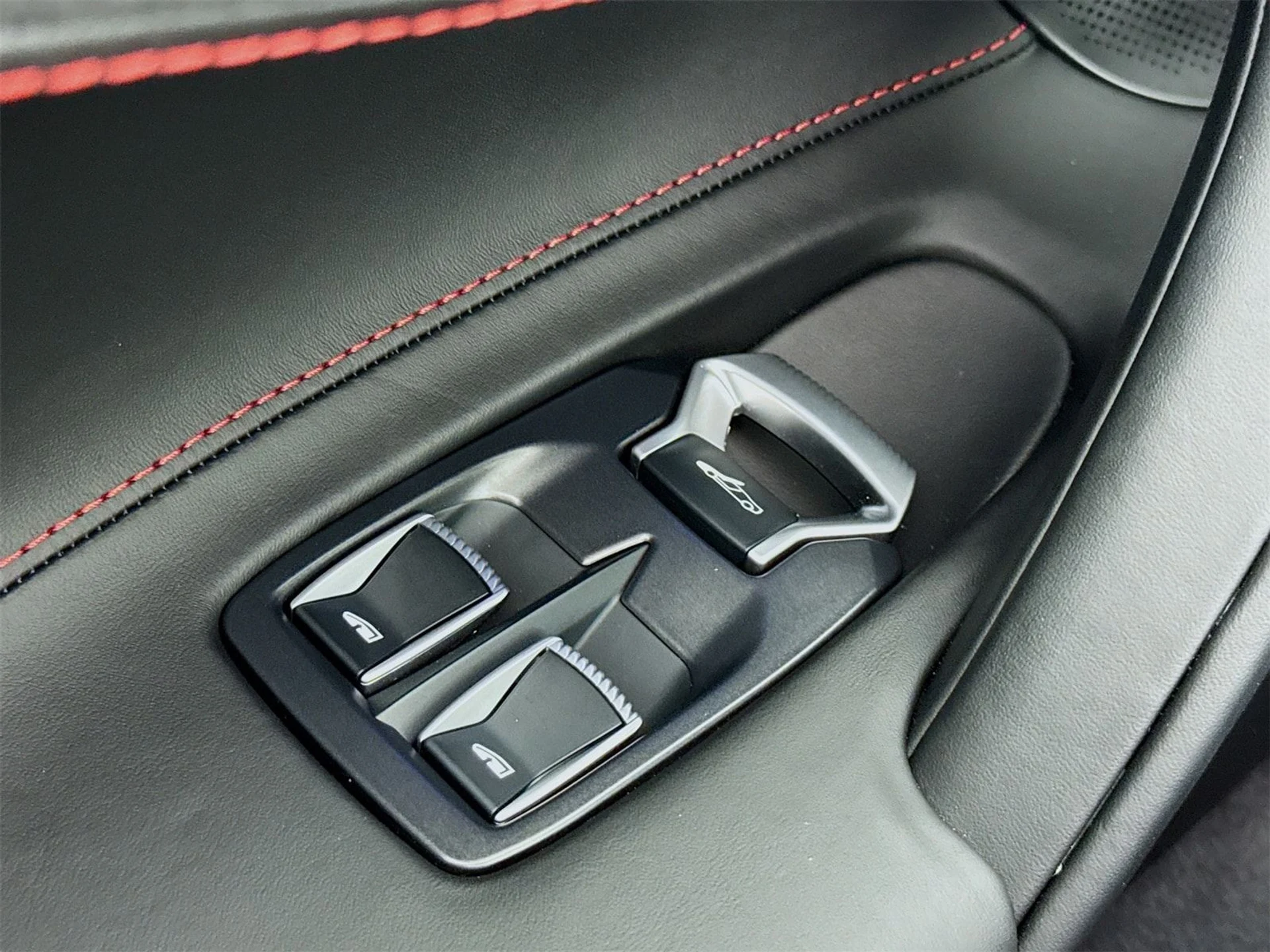 mph015_1171078342_fee8208042e615bb18b9b1d0049ab19cx_88d0a6fb5e