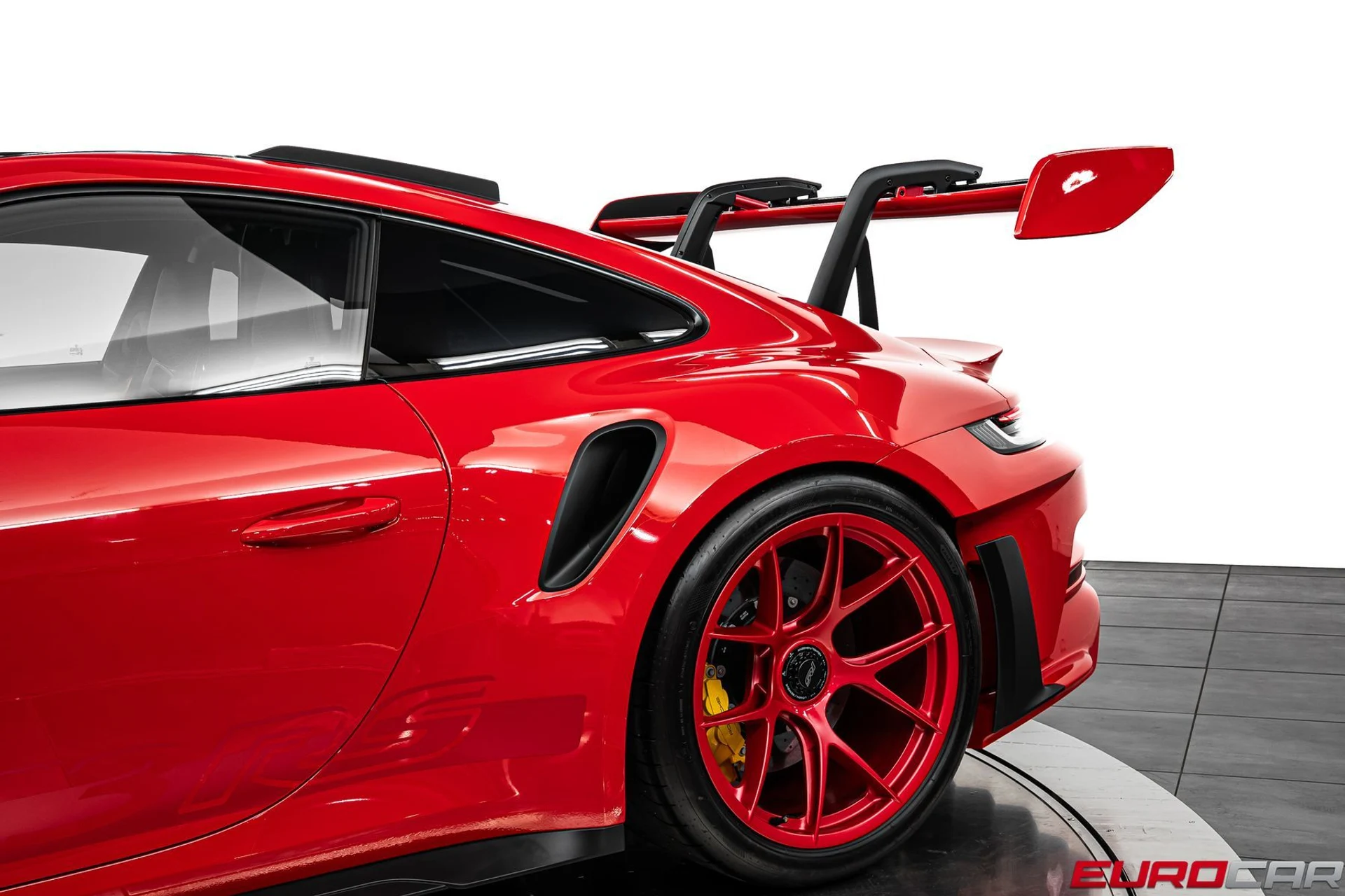 mph015_1175340420_04c8b0b8_adf1_4180_b9c7_ea2d6a2e8b7c_50cd0e2705