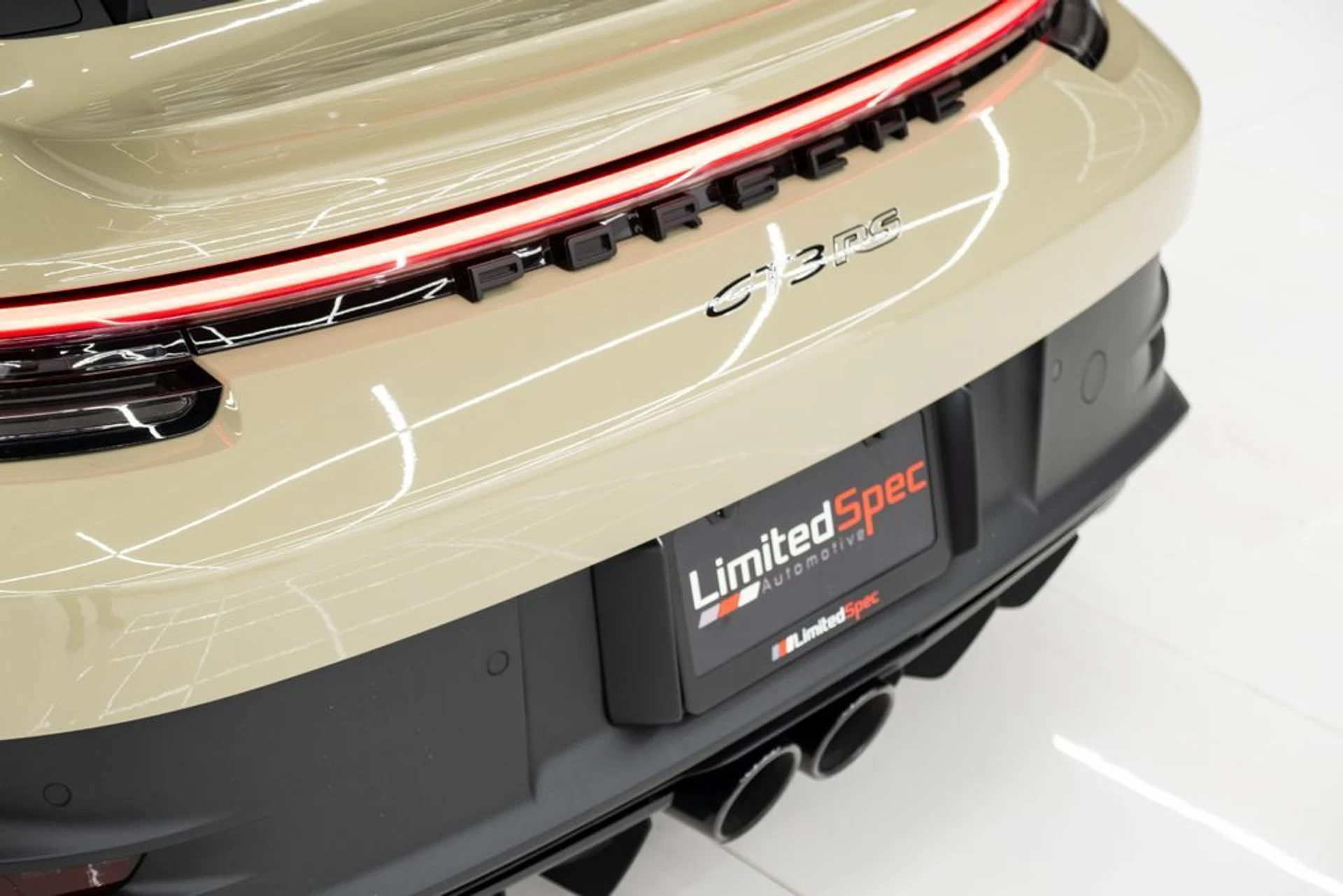 mph015_1179701440_516d4e7ef9ffb94a22ffeacb8c985662_4049e3a1a7