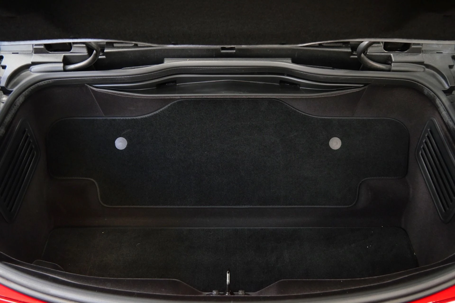 mph015_1184114713_Used_2023_Maserati_MC_20_Cielo_1598_Miles_Carbon_Ceramic_Brakes_Interior_Exterior_Carbon_Packages_1776351589_f10b3acf7b