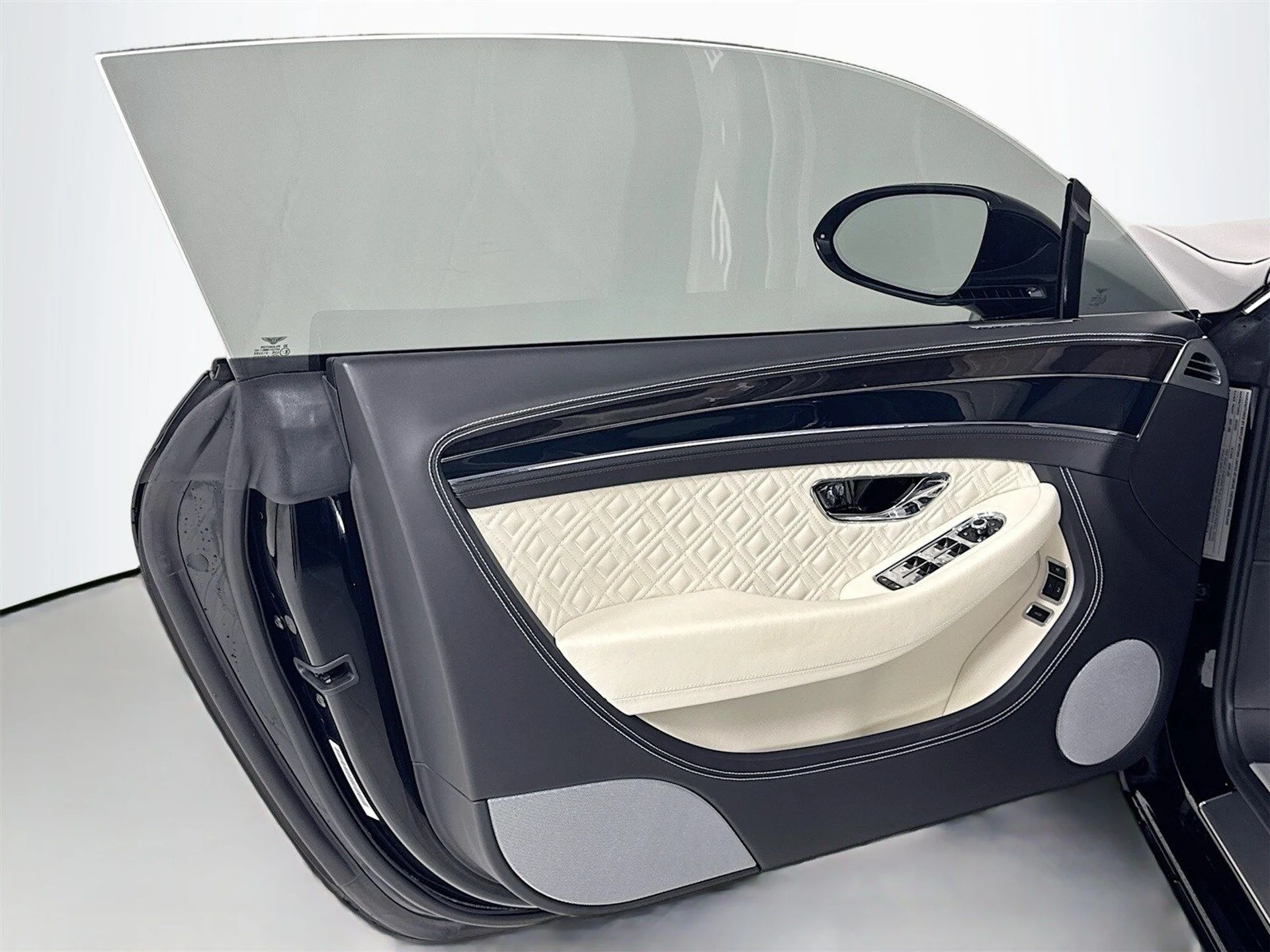 mph015_1186854477_6c0c30c9828a9860c3f3b6a71b8086d1x_098ffced6b