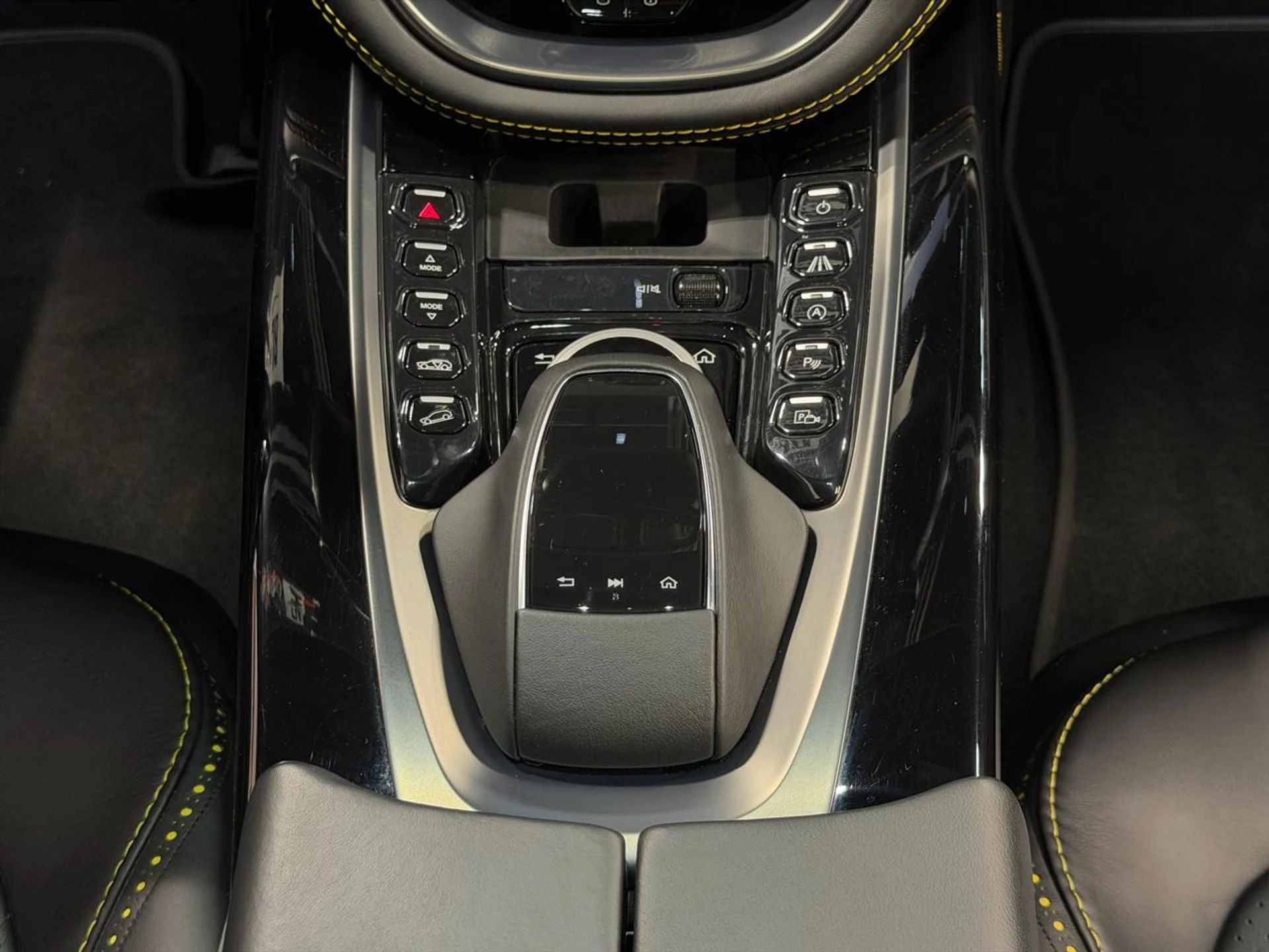 mph015_118905251_639092738372526509_38071cfe94