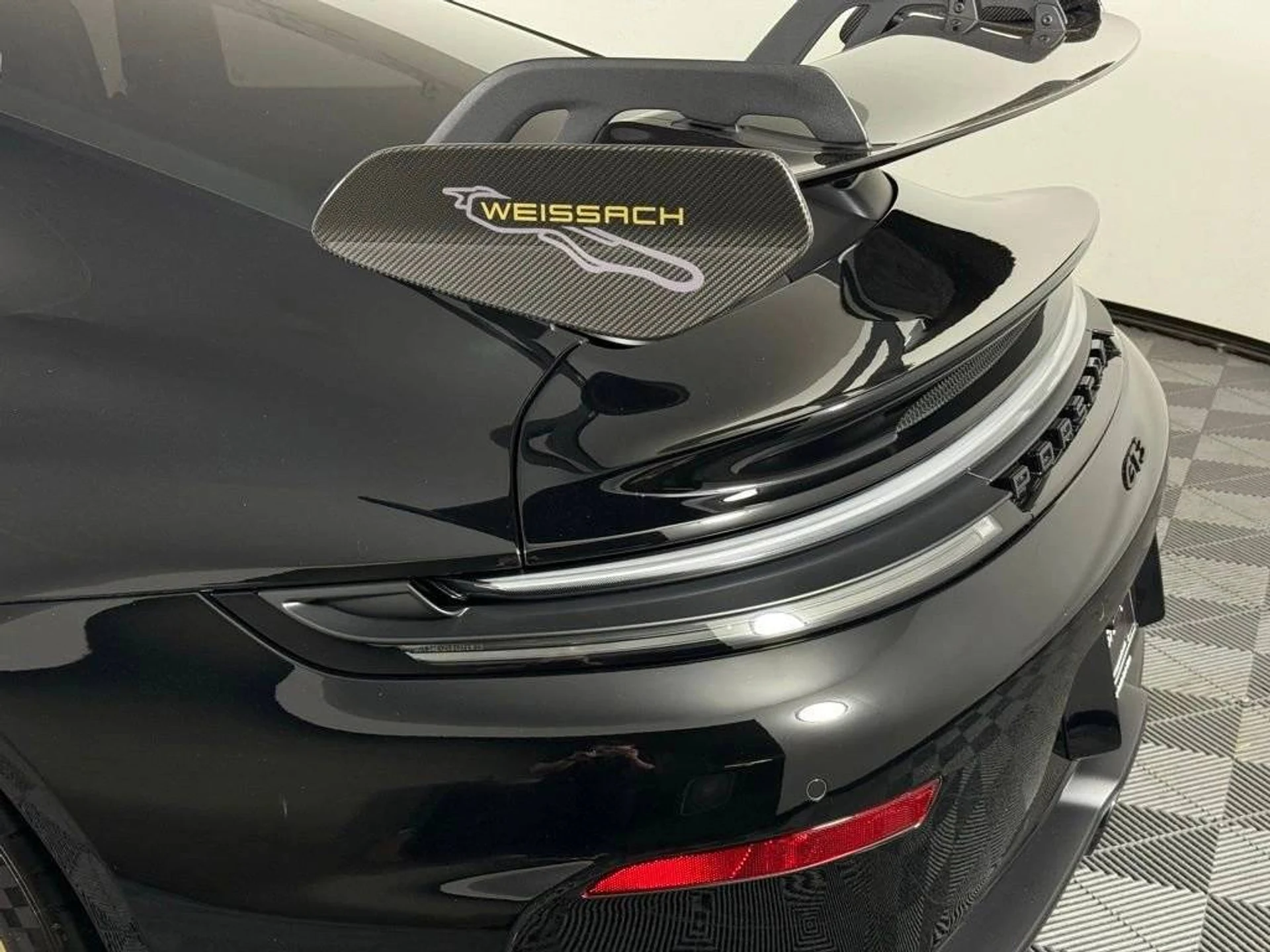 mph015_1196246145_1280_73afcfda74