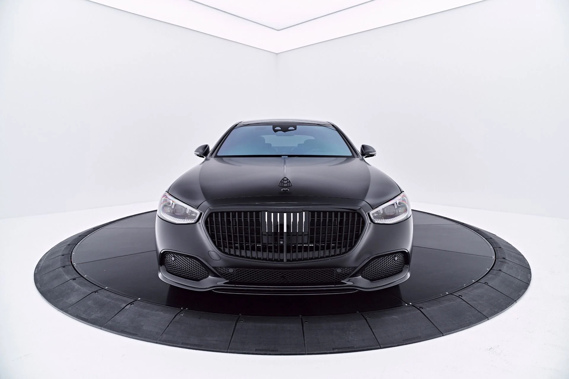 mph015_1203405237_Used_2023_Mercedes_Benz_S_Class_Maybach_S_580_1782762073_33c2303f3e