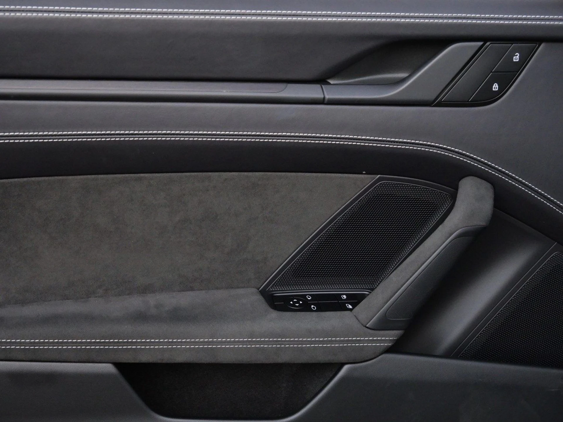 mph015_121066973_3064985ba46732f92e155233fb0ae48bx_7ea31627e4