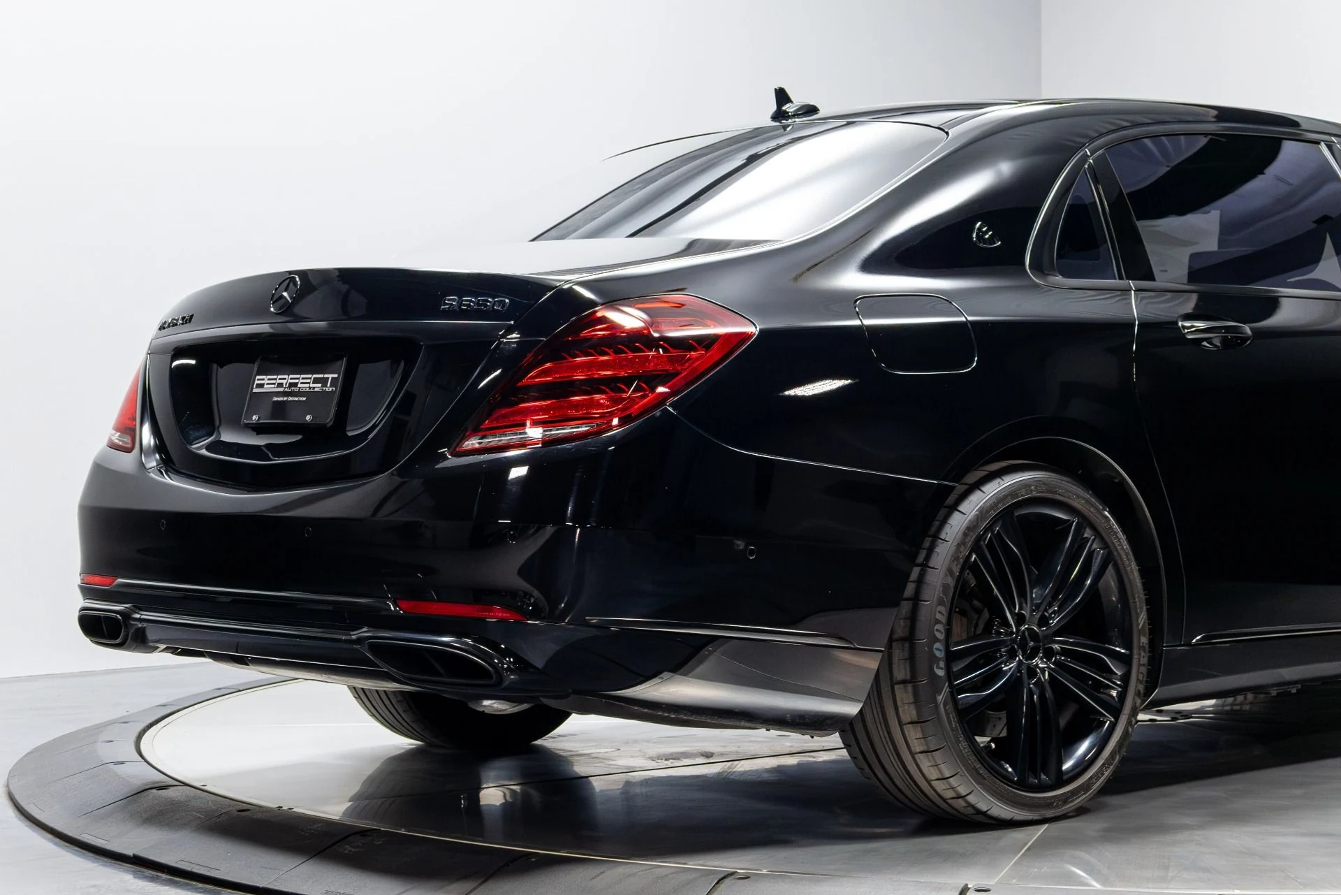 mph015_1210916247_Used_2020_Mercedes_Benz_S_Class_Maybach_S_650_1773874988_f6a9edba2d